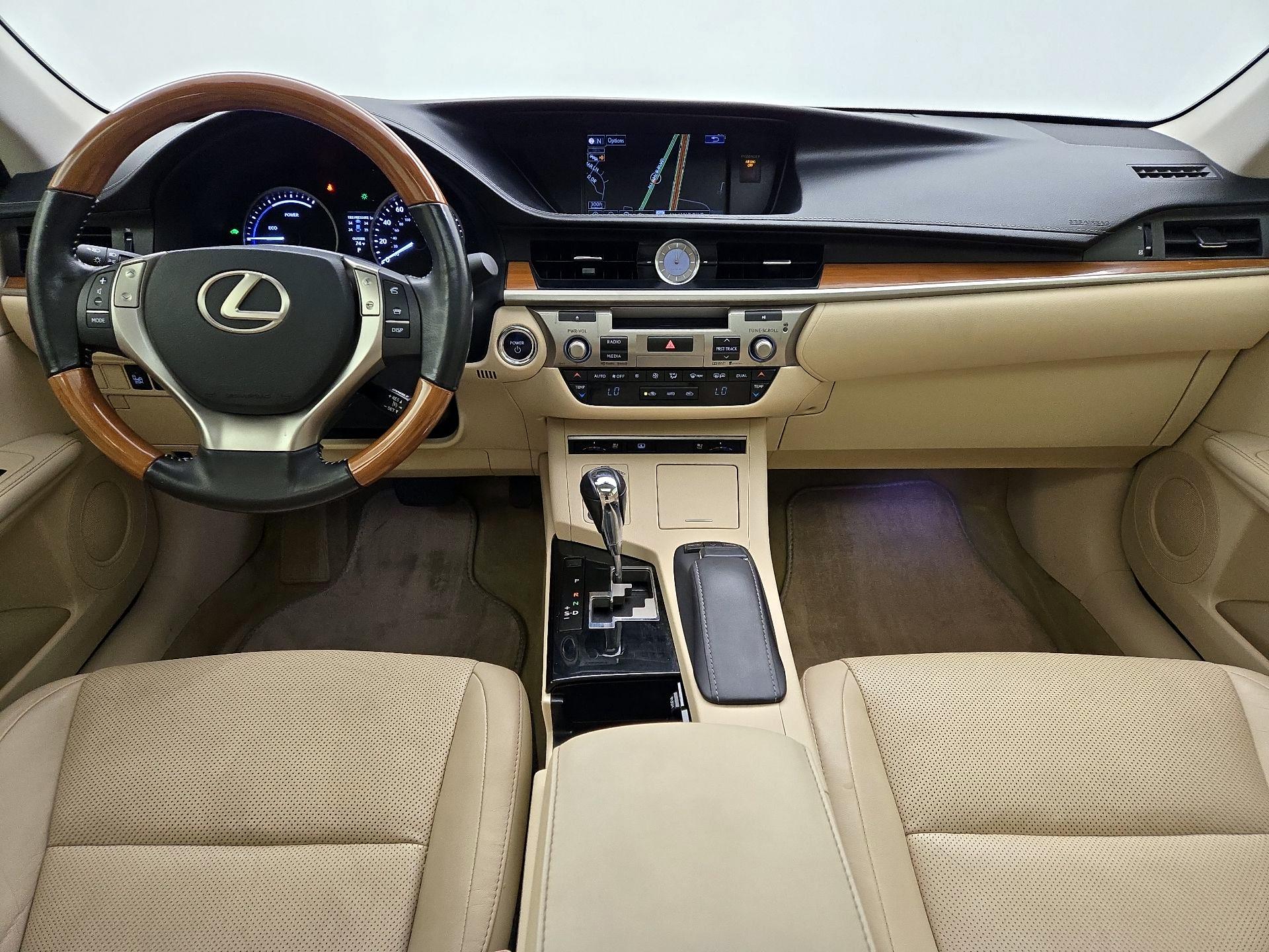 Thumbnail: 2015 Lexus ES - 9