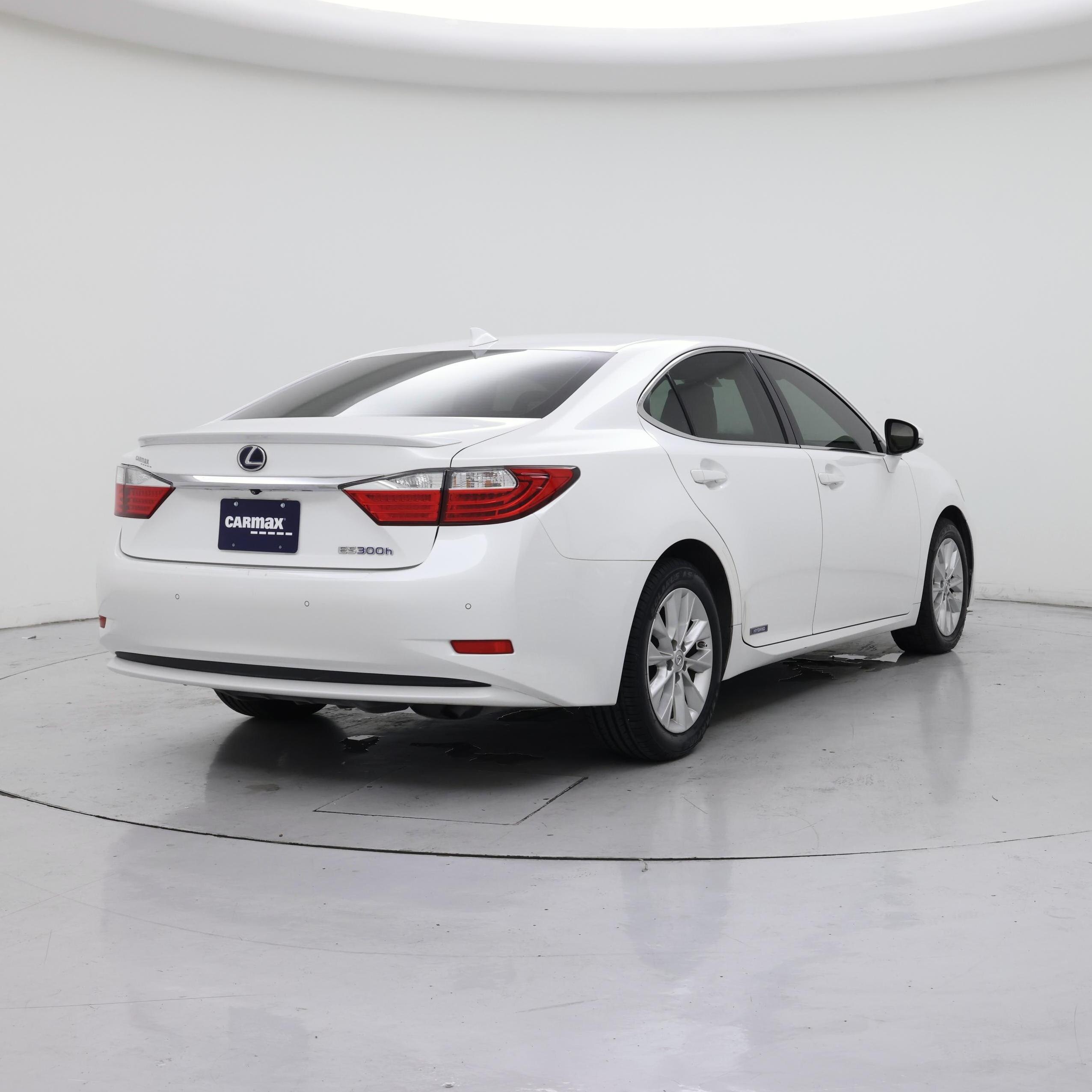 Thumbnail: 2015 Lexus ES - 8