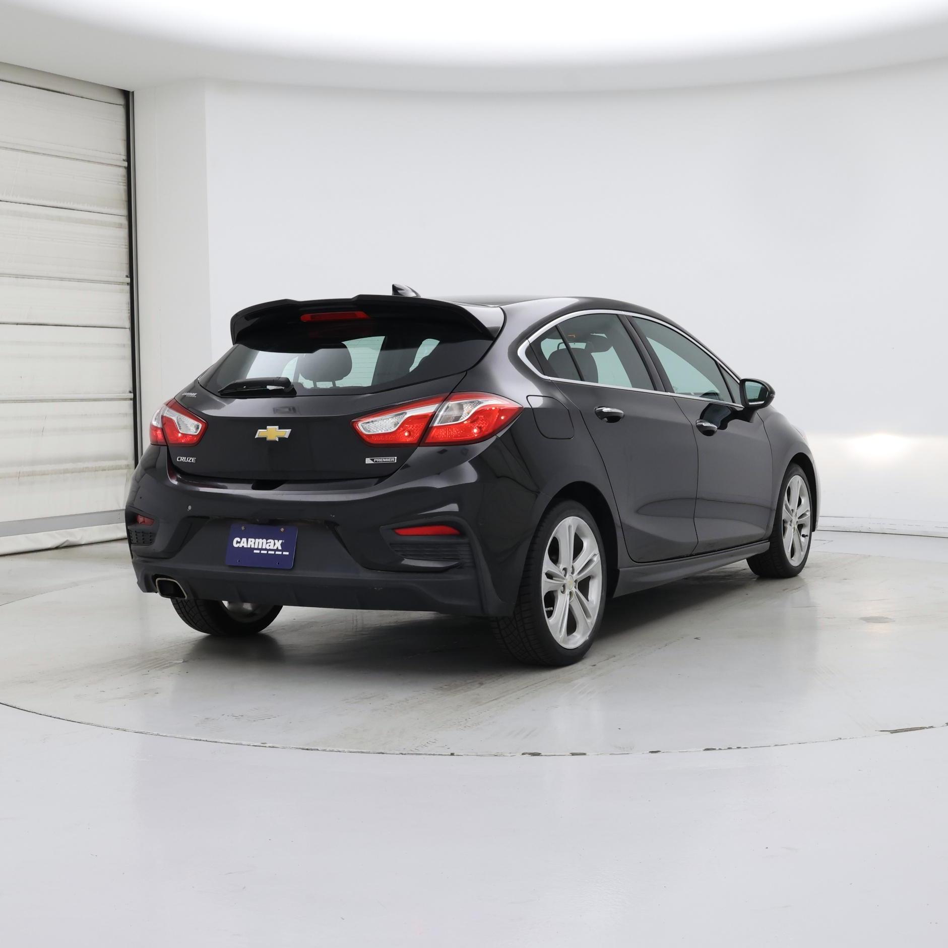 Thumbnail: 2017 Chevrolet Cruze - 8