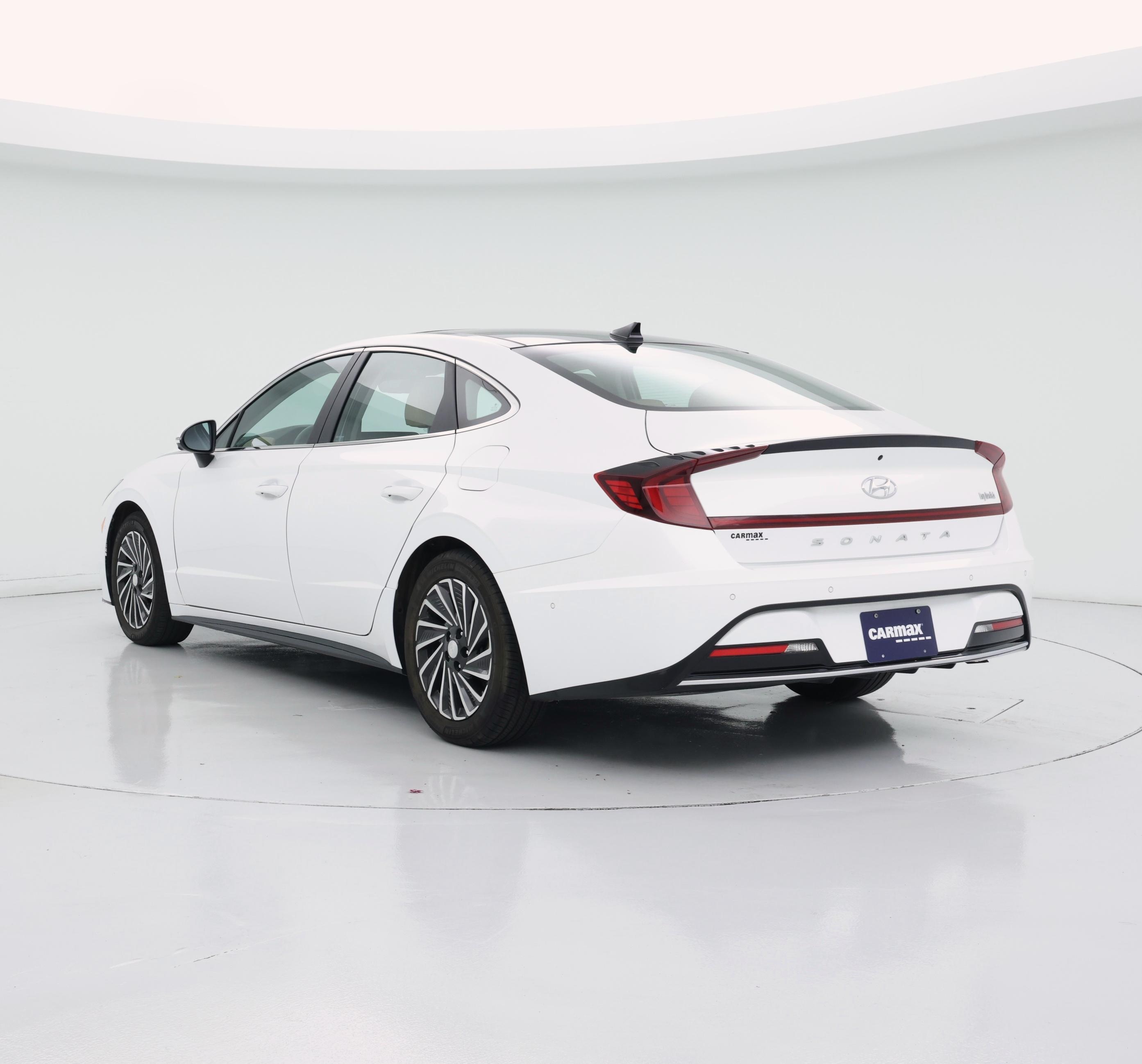 Thumbnail: 2023 Hyundai Sonata - 2