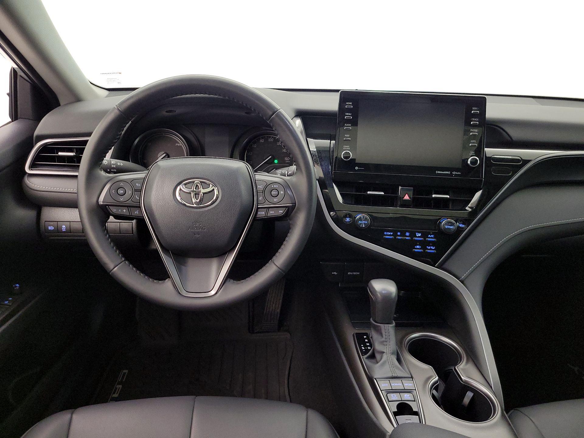 Thumbnail: 2022 Toyota Camry - 10