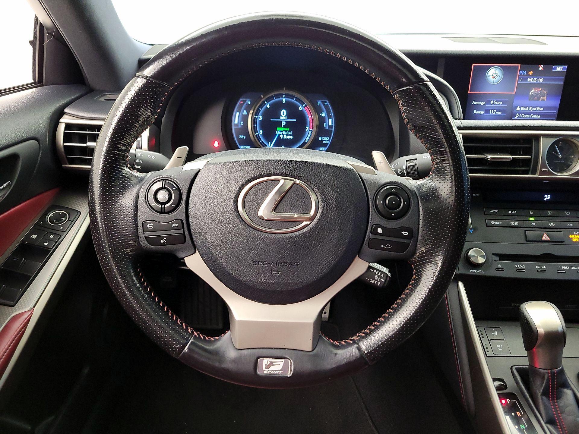 Thumbnail: 2016 Lexus IS - 10