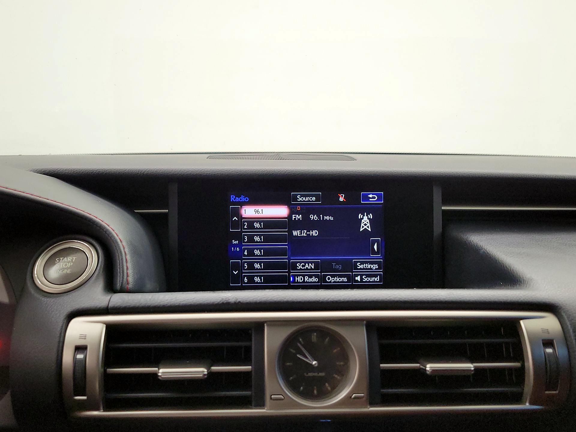 Thumbnail: 2016 Lexus IS - 15