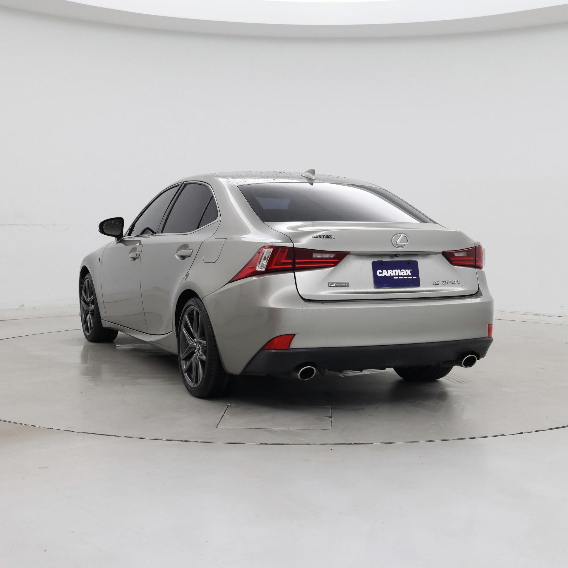 Thumbnail: 2016 Lexus IS - 2
