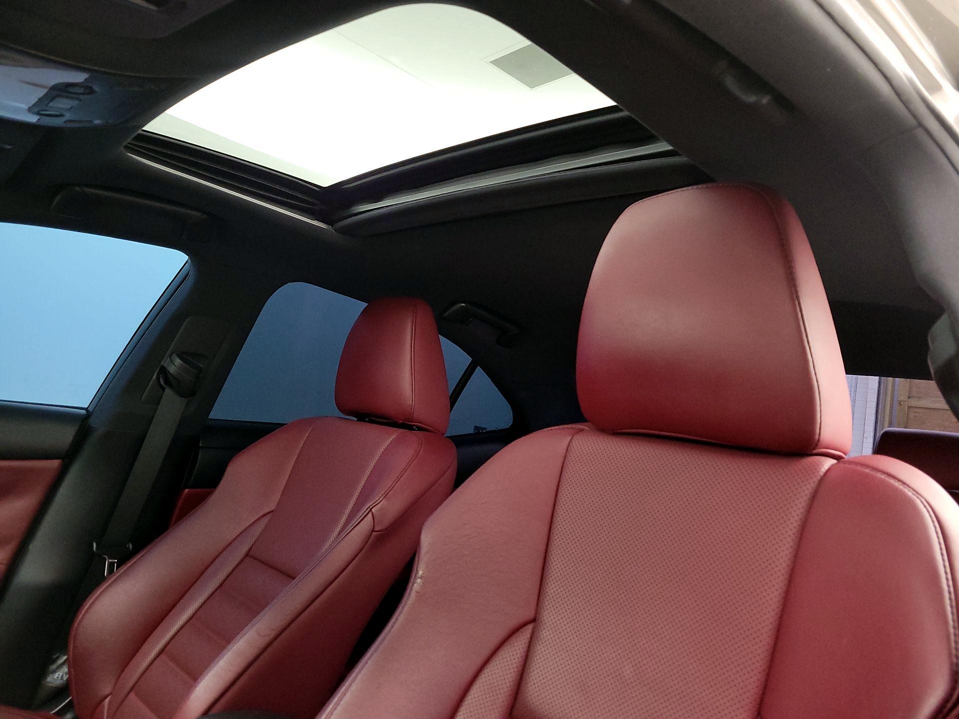 Thumbnail: 2016 Lexus IS - 19