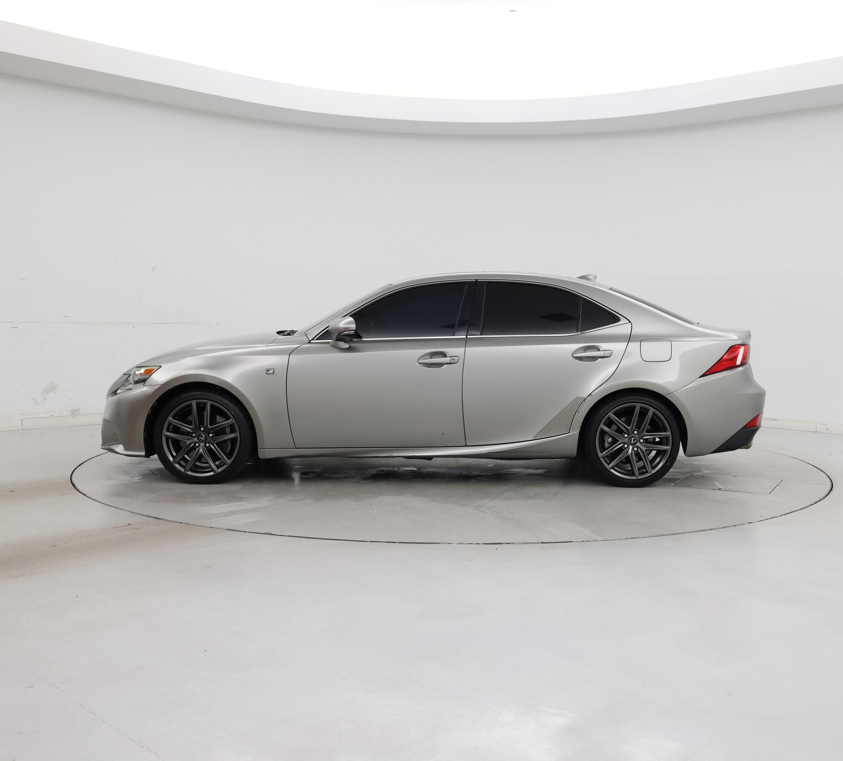 Thumbnail: 2016 Lexus IS - 3