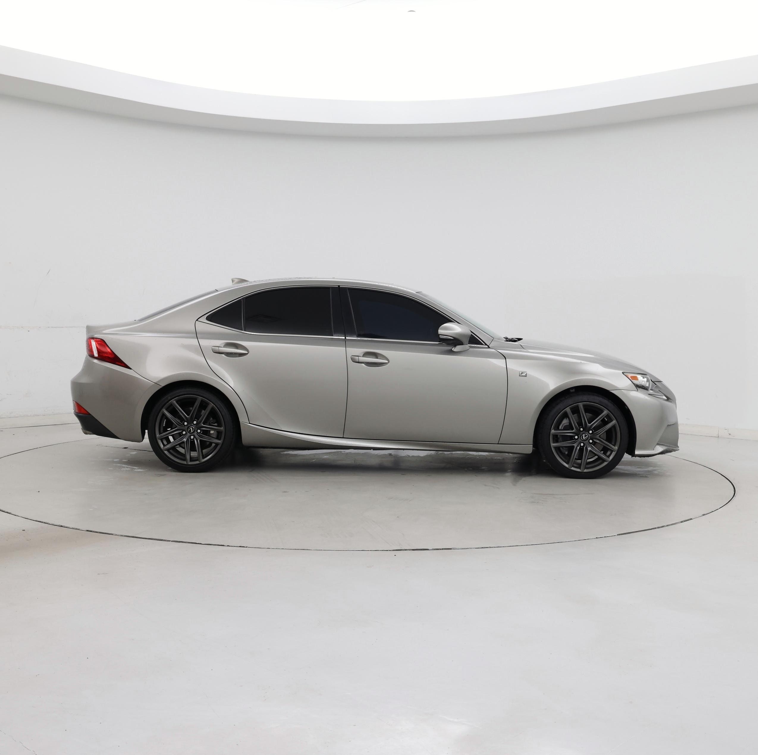 Thumbnail: 2016 Lexus IS - 7