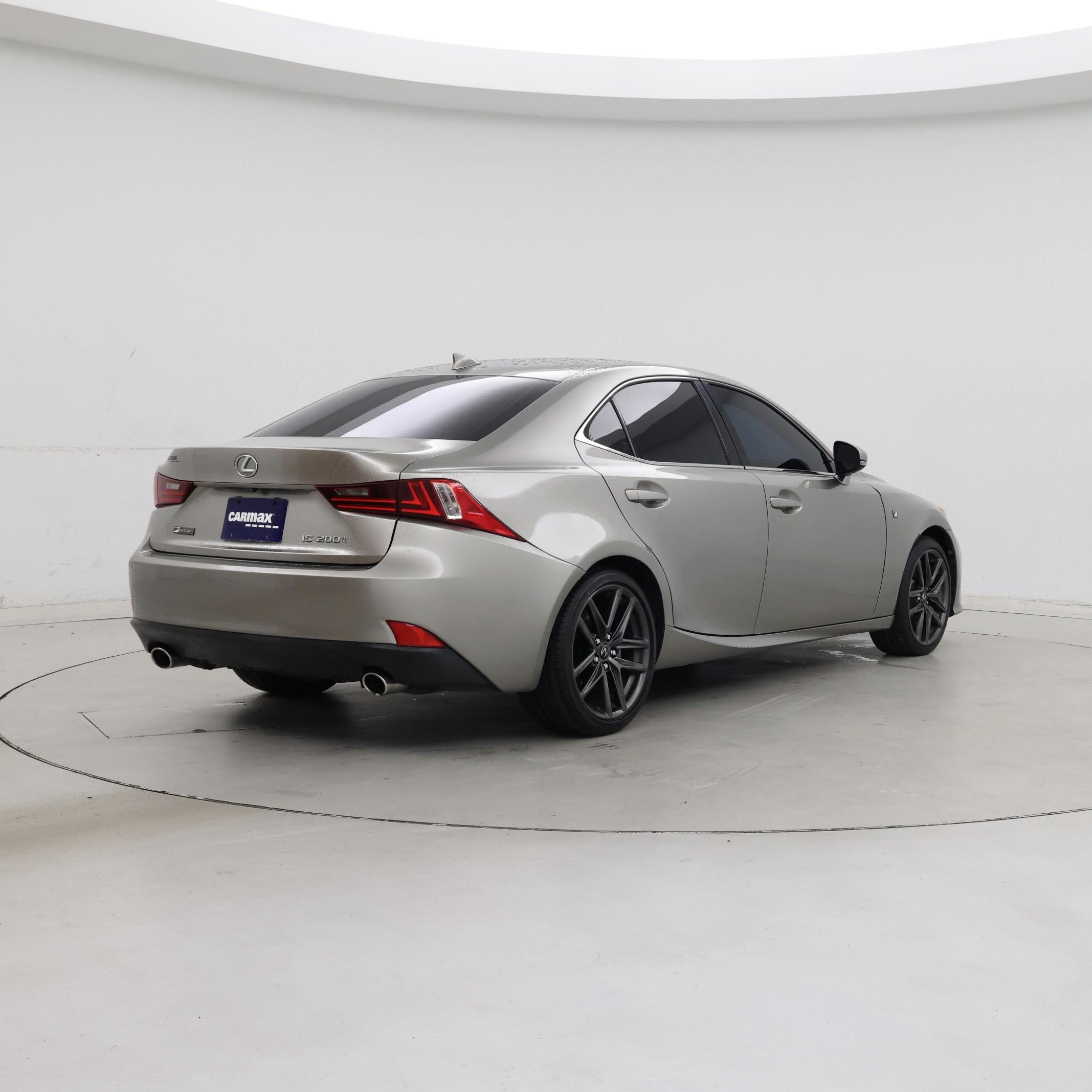 Thumbnail: 2016 Lexus IS - 8