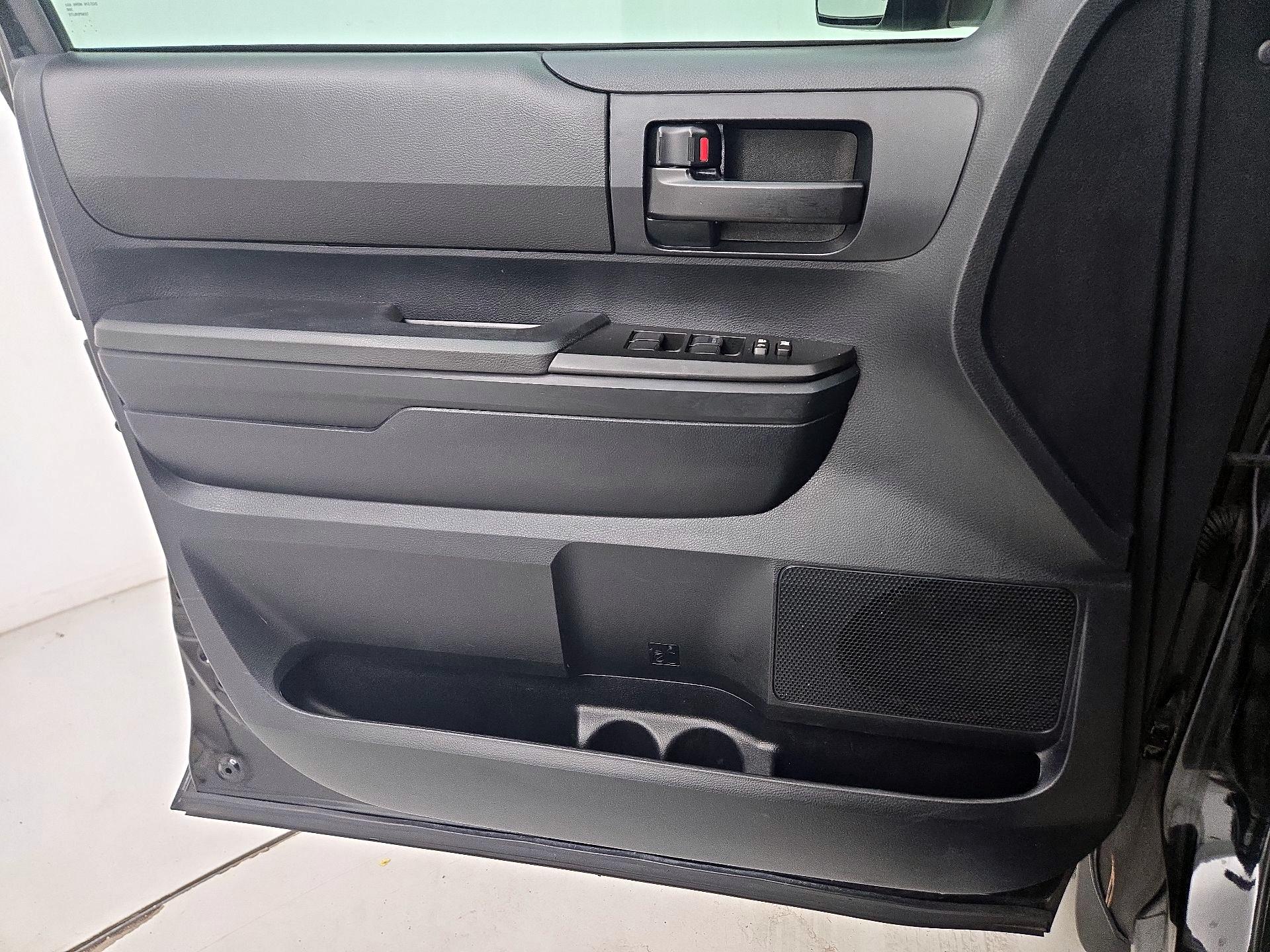 Thumbnail: 2019 Toyota Tundra - 12