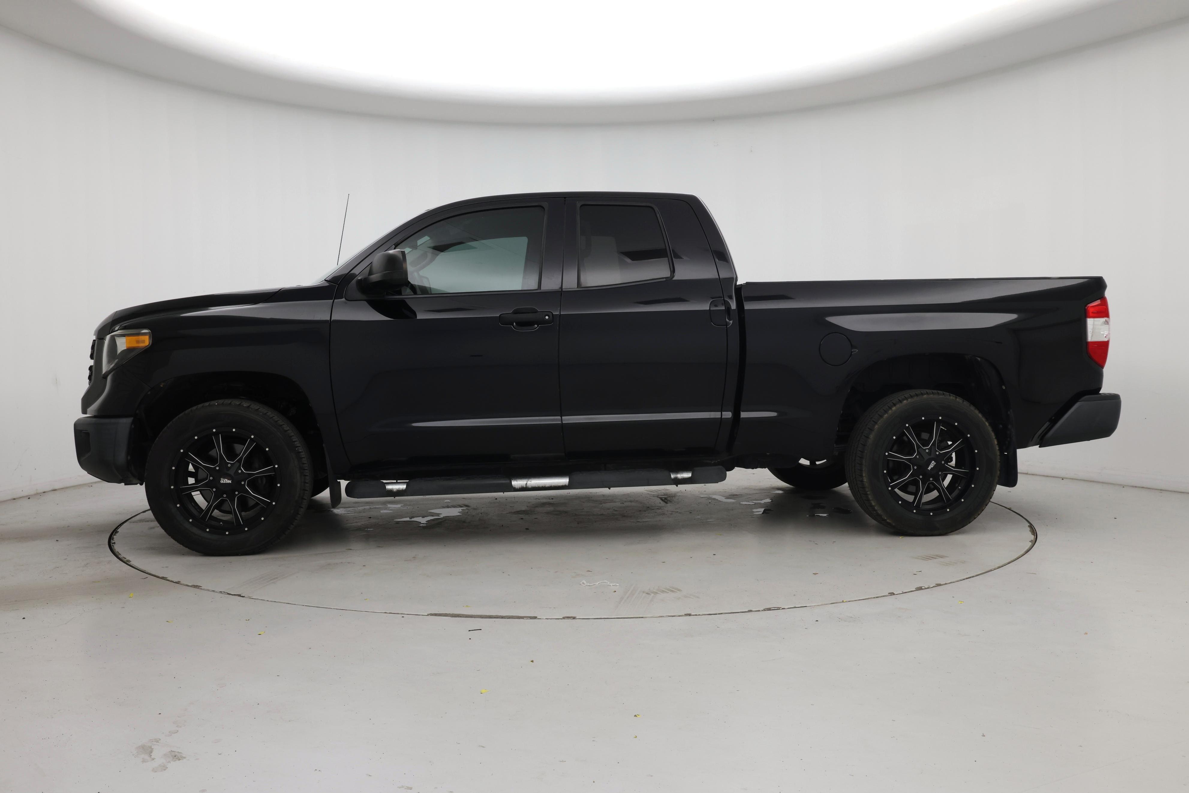 Thumbnail: 2019 Toyota Tundra - 3
