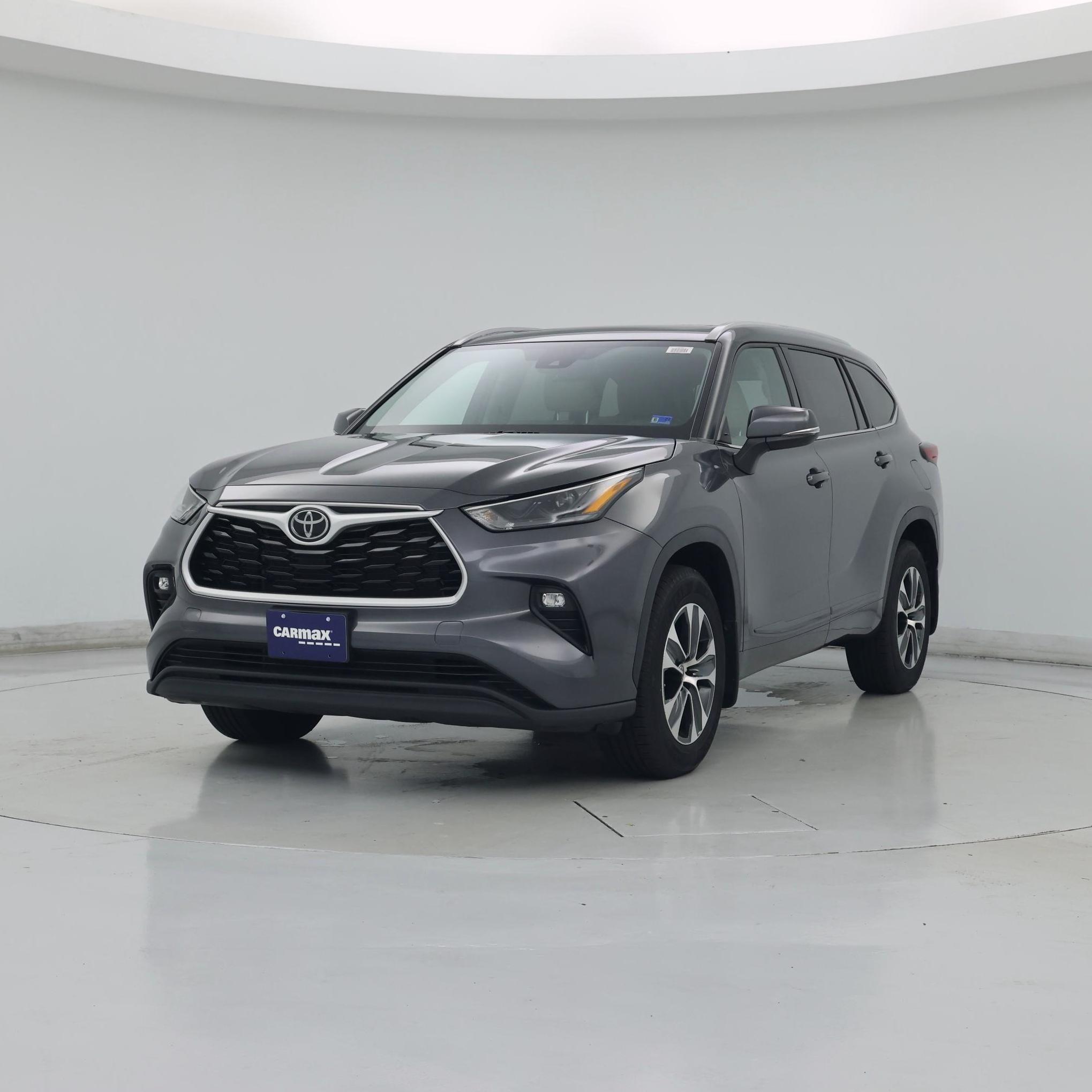 Thumbnail: 2022 Toyota Highlander - 4