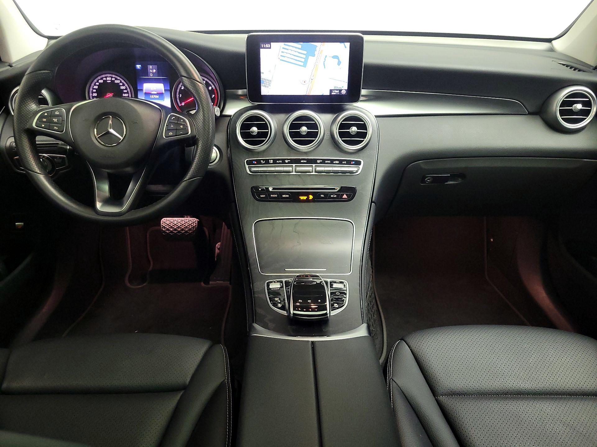 Thumbnail: 2017 Mercedes-Benz GLC - 9