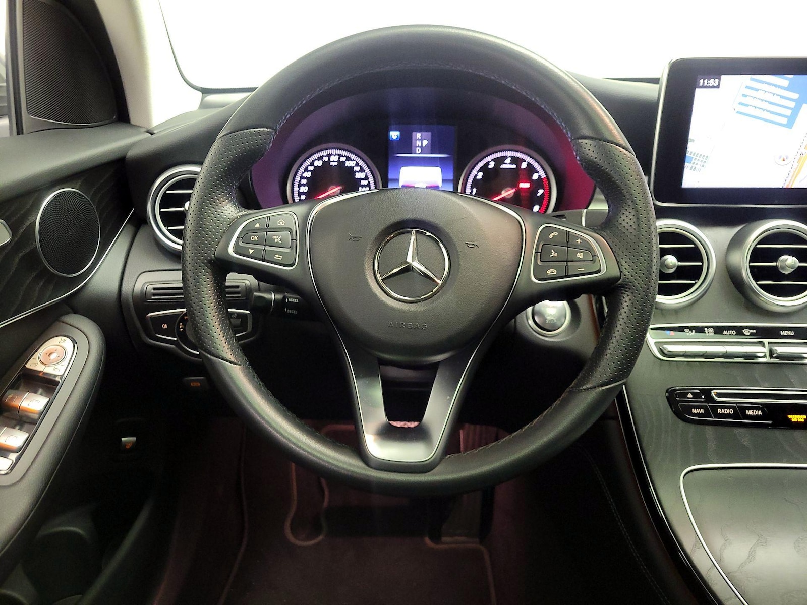 2017 Mercedes-Benz GLC Coupe GLC300 - Photo 11