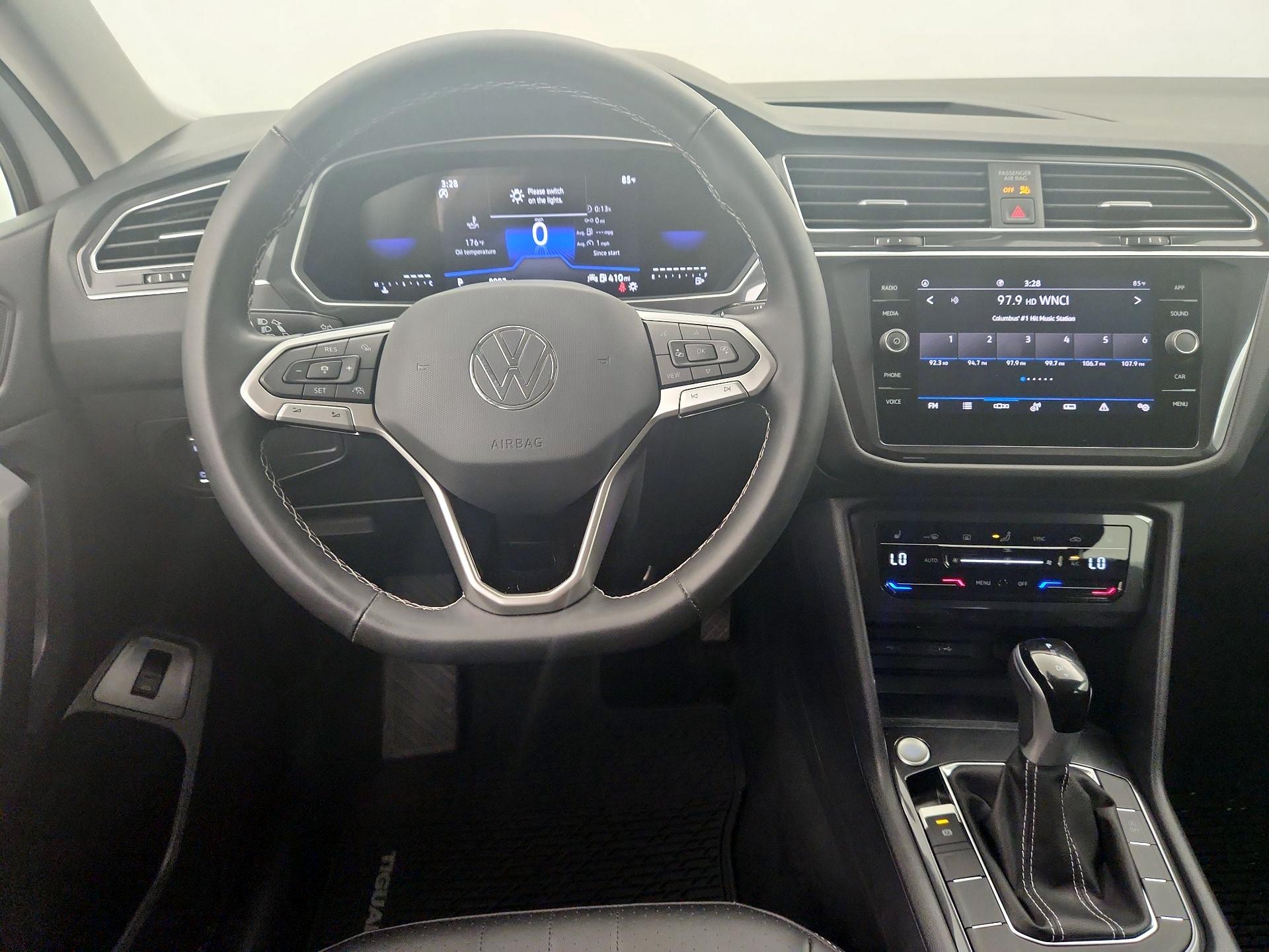 Thumbnail: 2024 Volkswagen Tiguan - 10