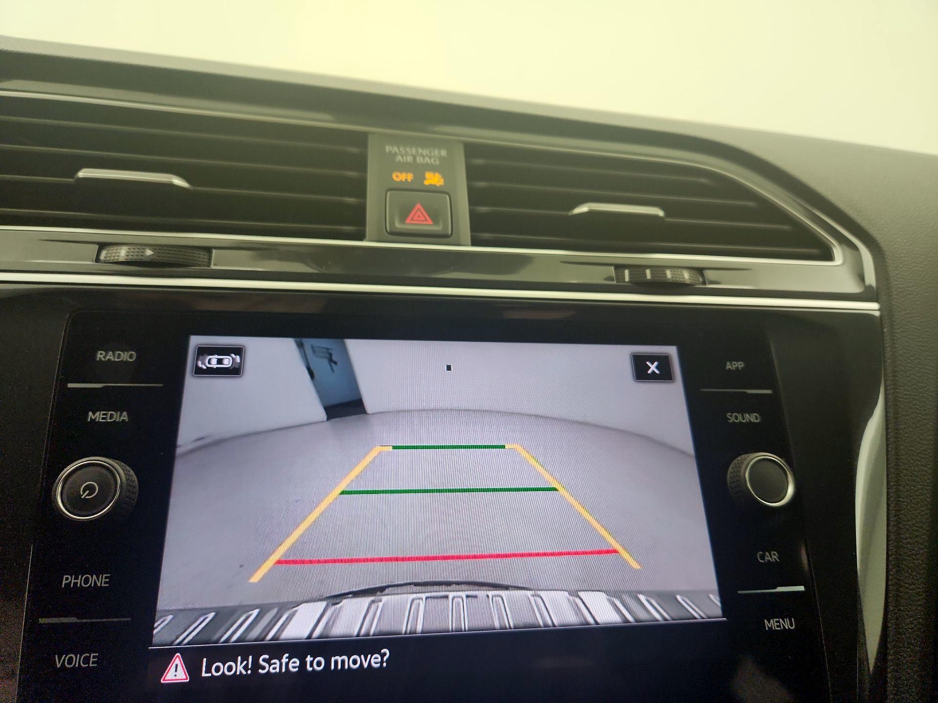 Thumbnail: 2024 Volkswagen Tiguan - 14