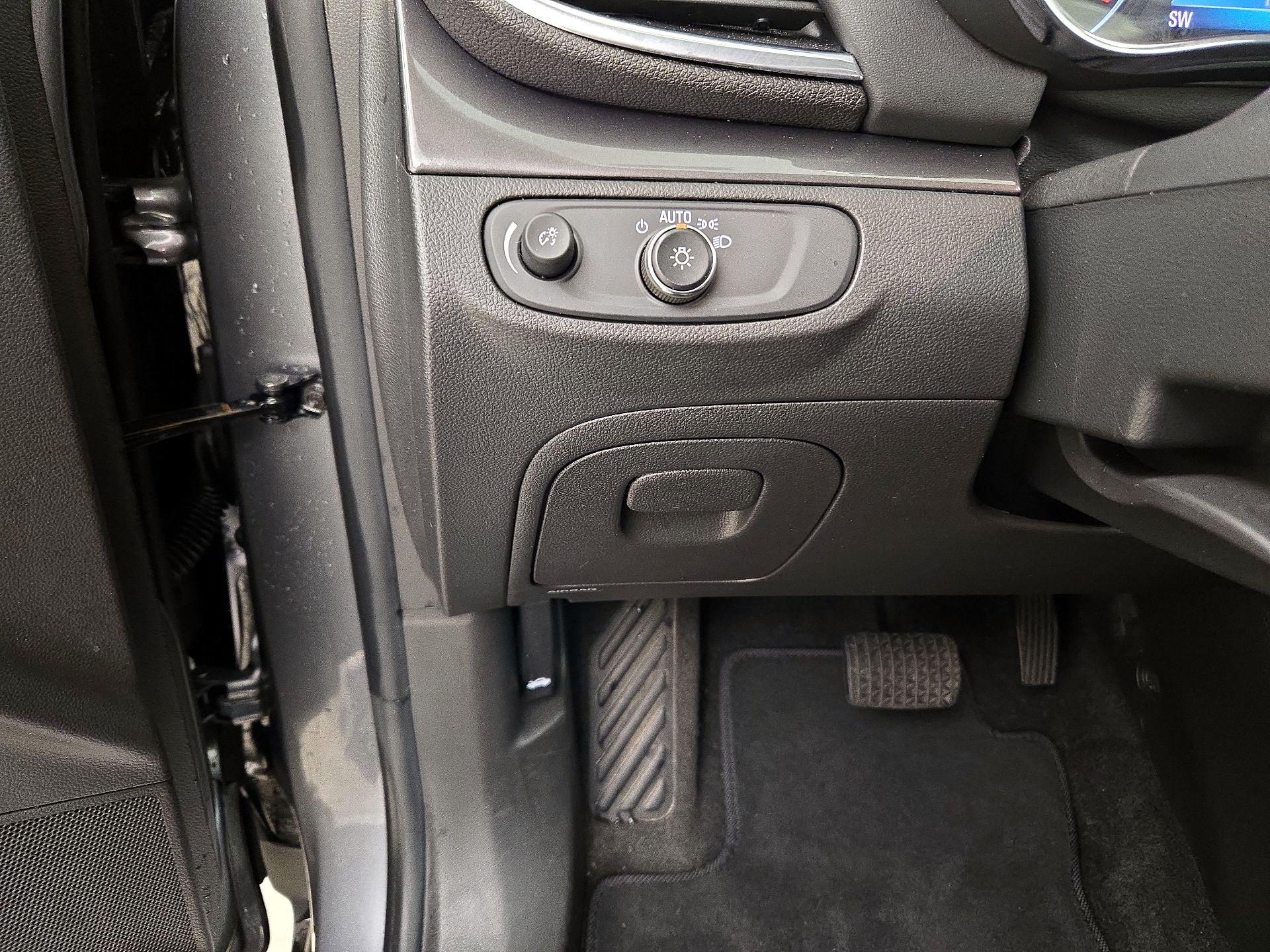 Thumbnail: 2020 Buick Encore - 13