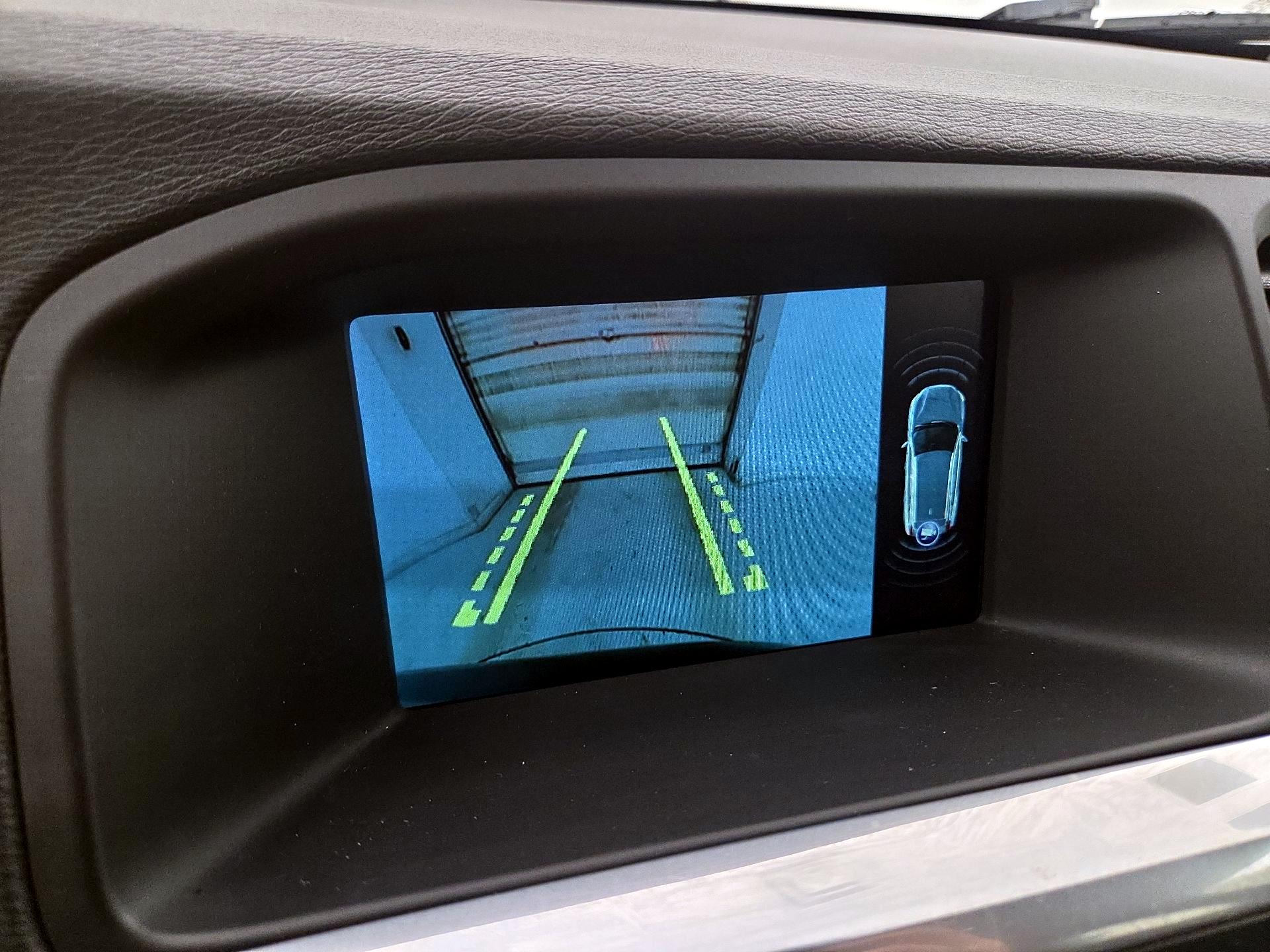 Thumbnail: 2016 Volvo V60 - 14