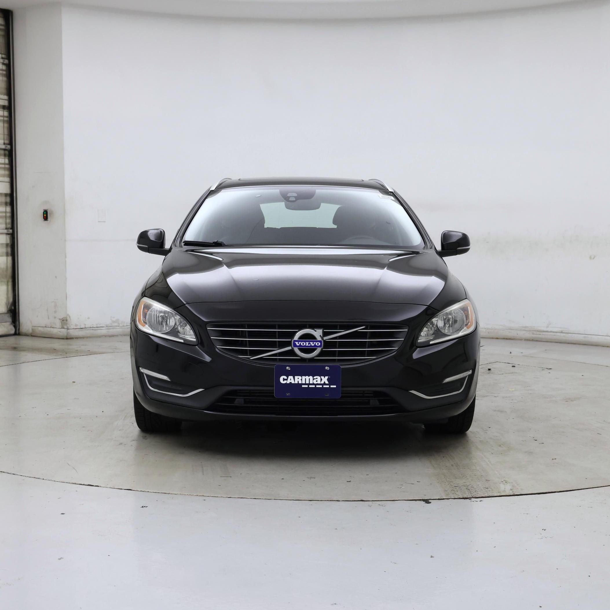 Thumbnail: 2016 Volvo V60 - 5