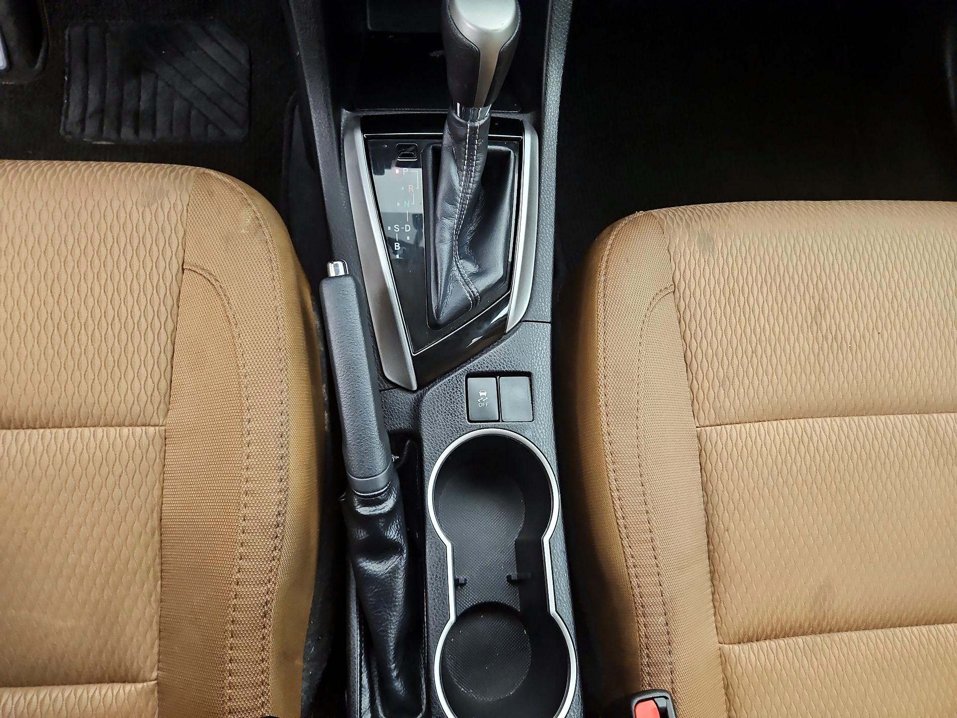 Thumbnail: 2016 Toyota Corolla - 17