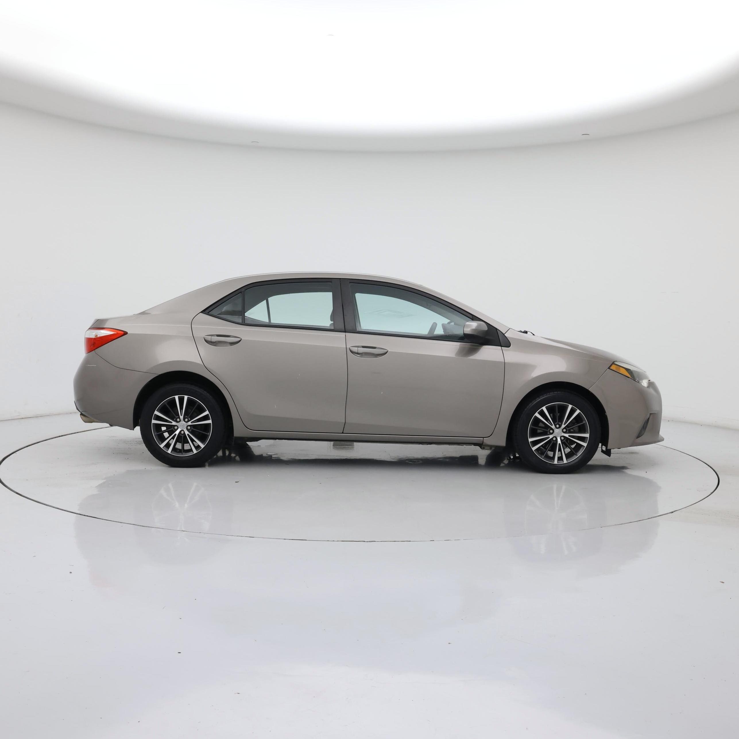 Thumbnail: 2016 Toyota Corolla - 7