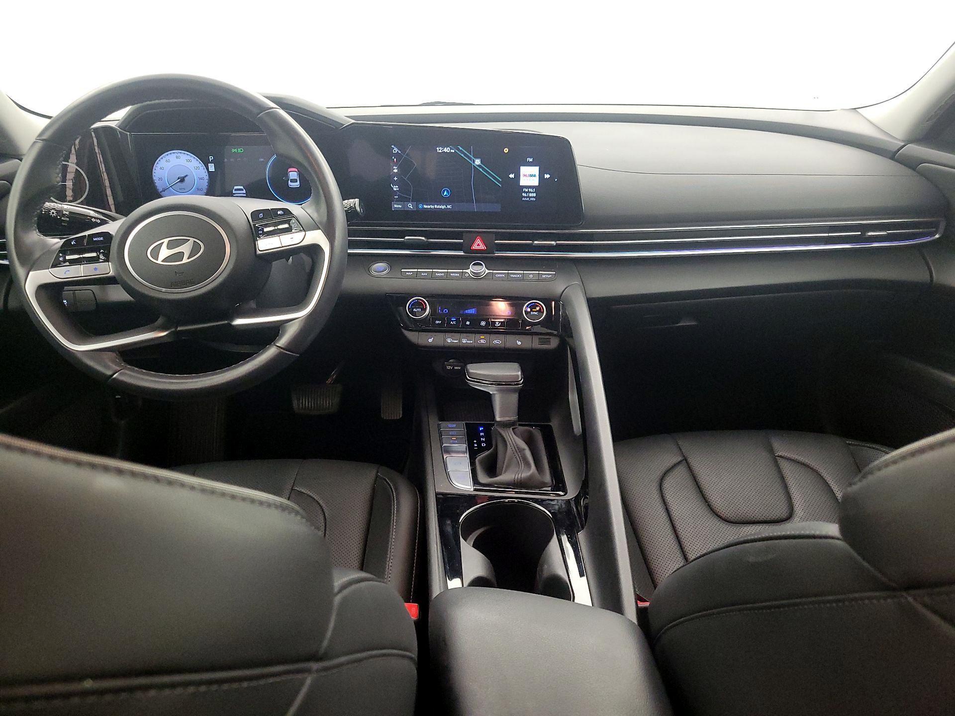 Thumbnail: 2024 Hyundai Elantra - 9