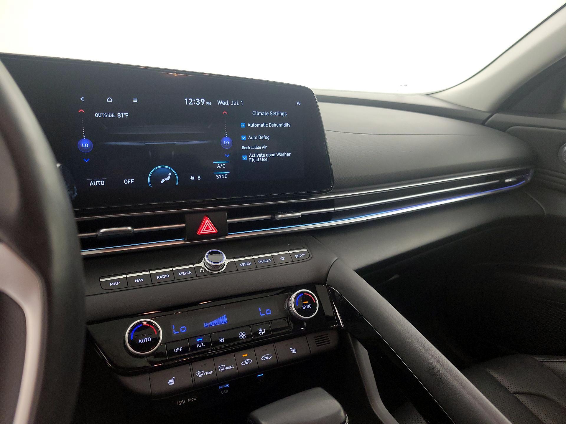 Thumbnail: 2024 Hyundai Elantra - 17