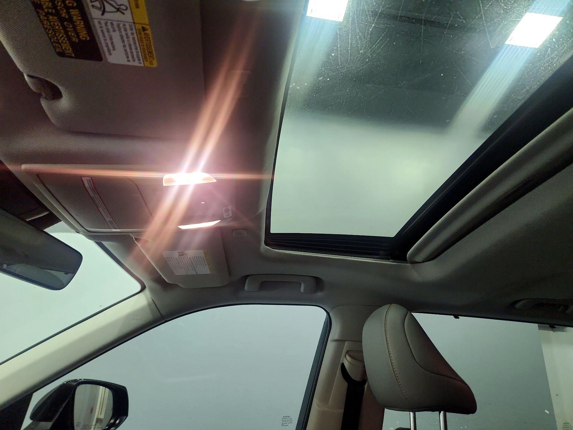 Thumbnail: 2023 Toyota Highlander - 19
