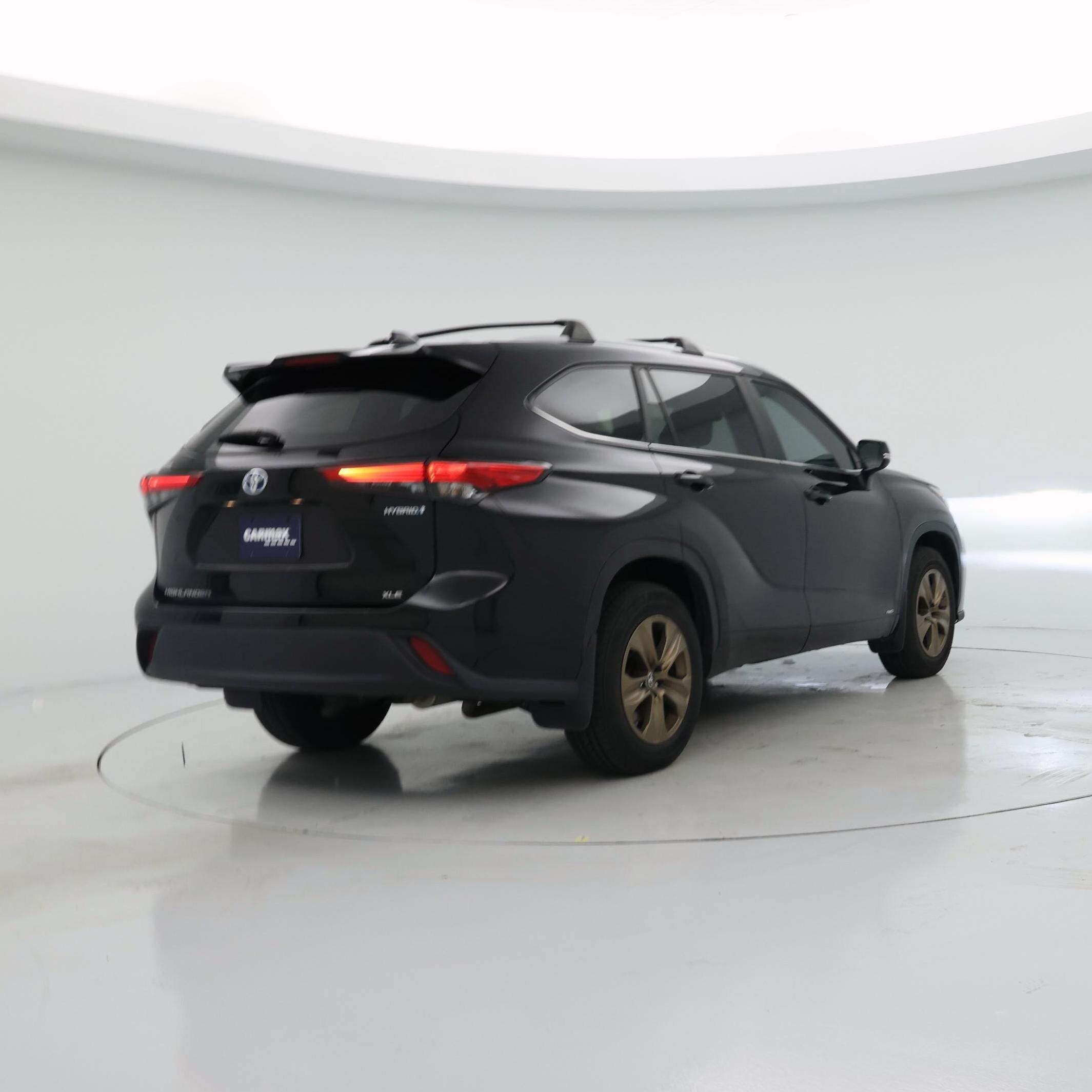 Thumbnail: 2023 Toyota Highlander - 8