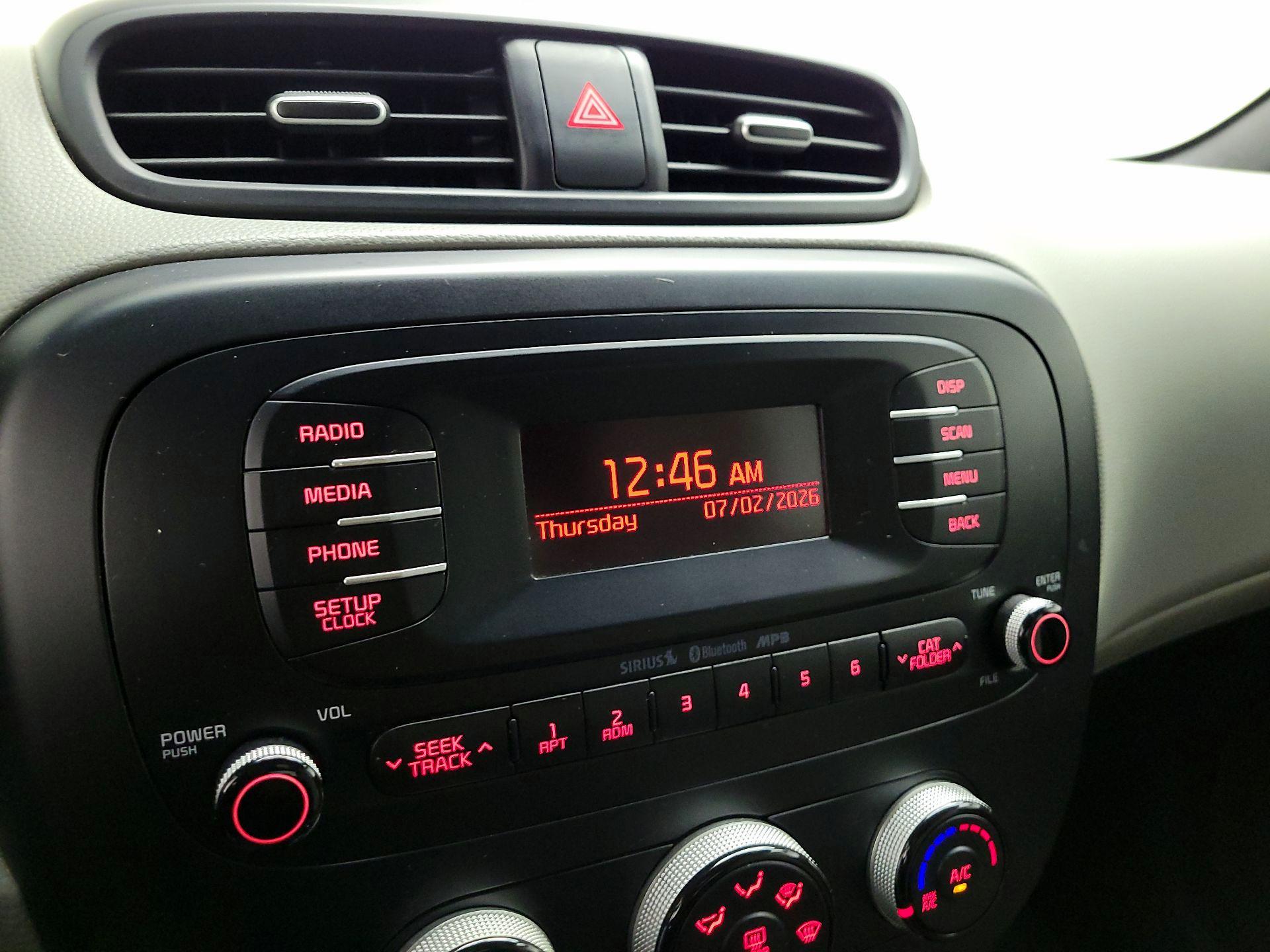 Thumbnail: 2015 Kia Soul - 14