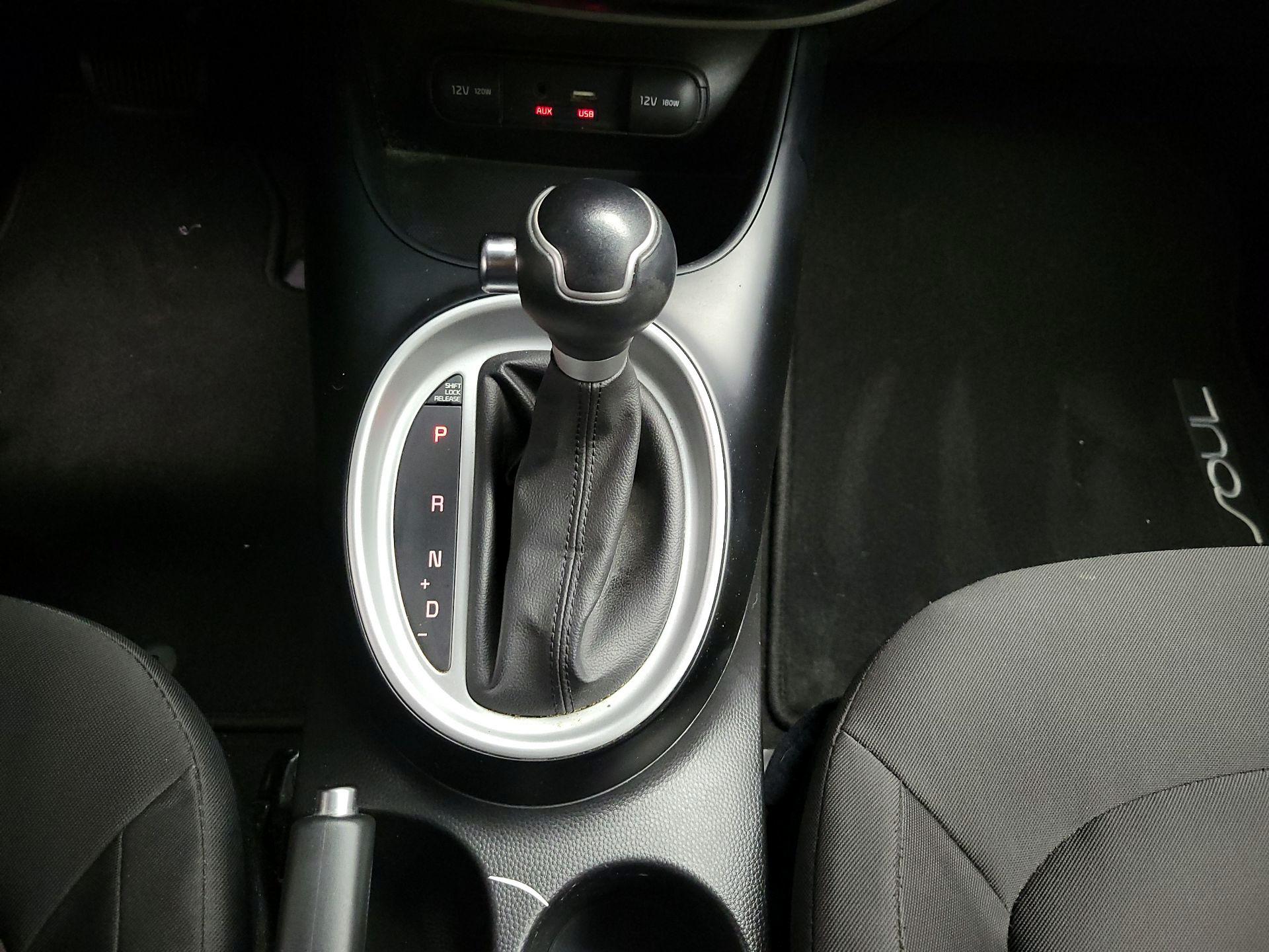 Thumbnail: 2015 Kia Soul - 16