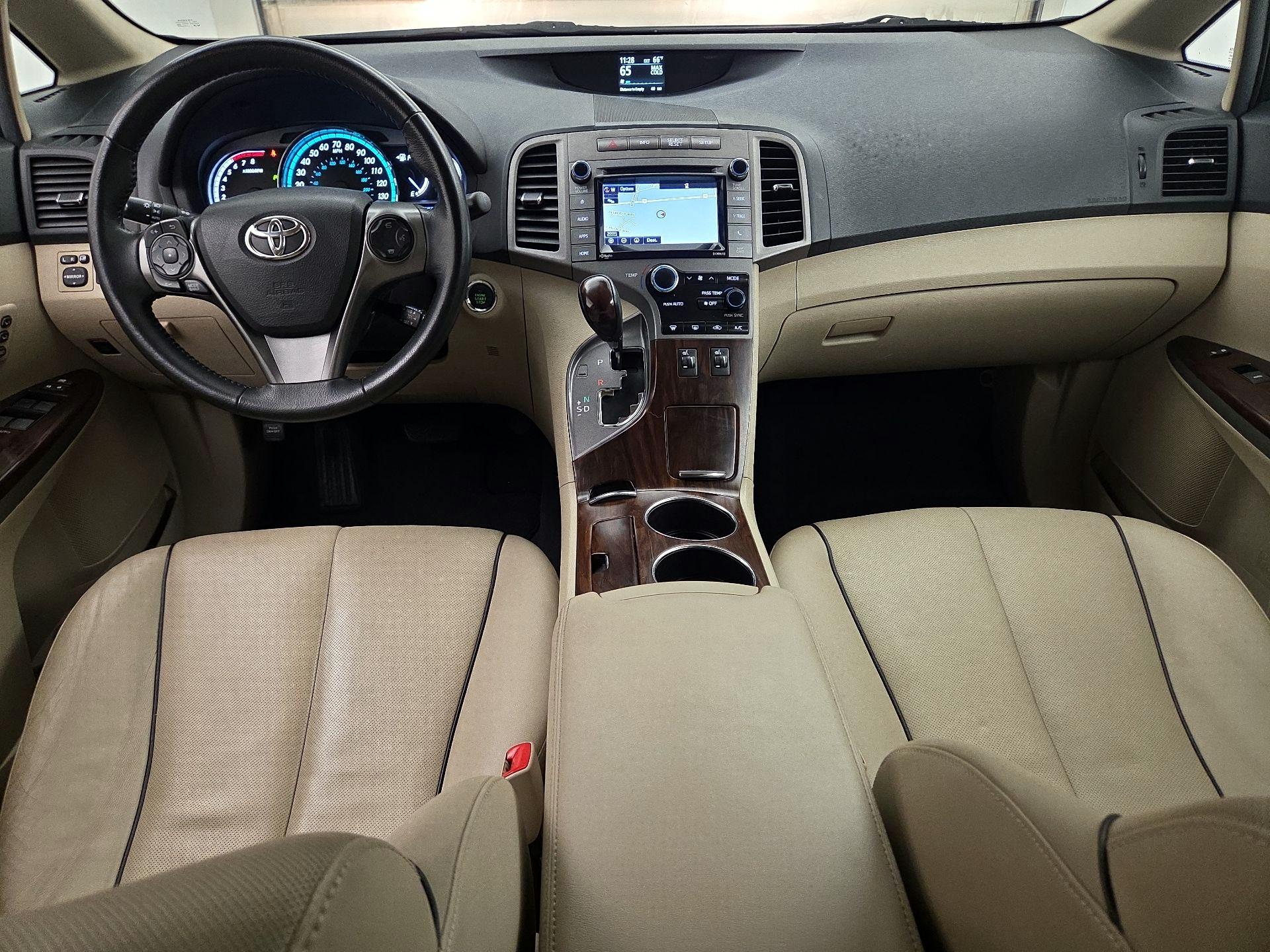 Thumbnail: 2015 Toyota Venza - 9