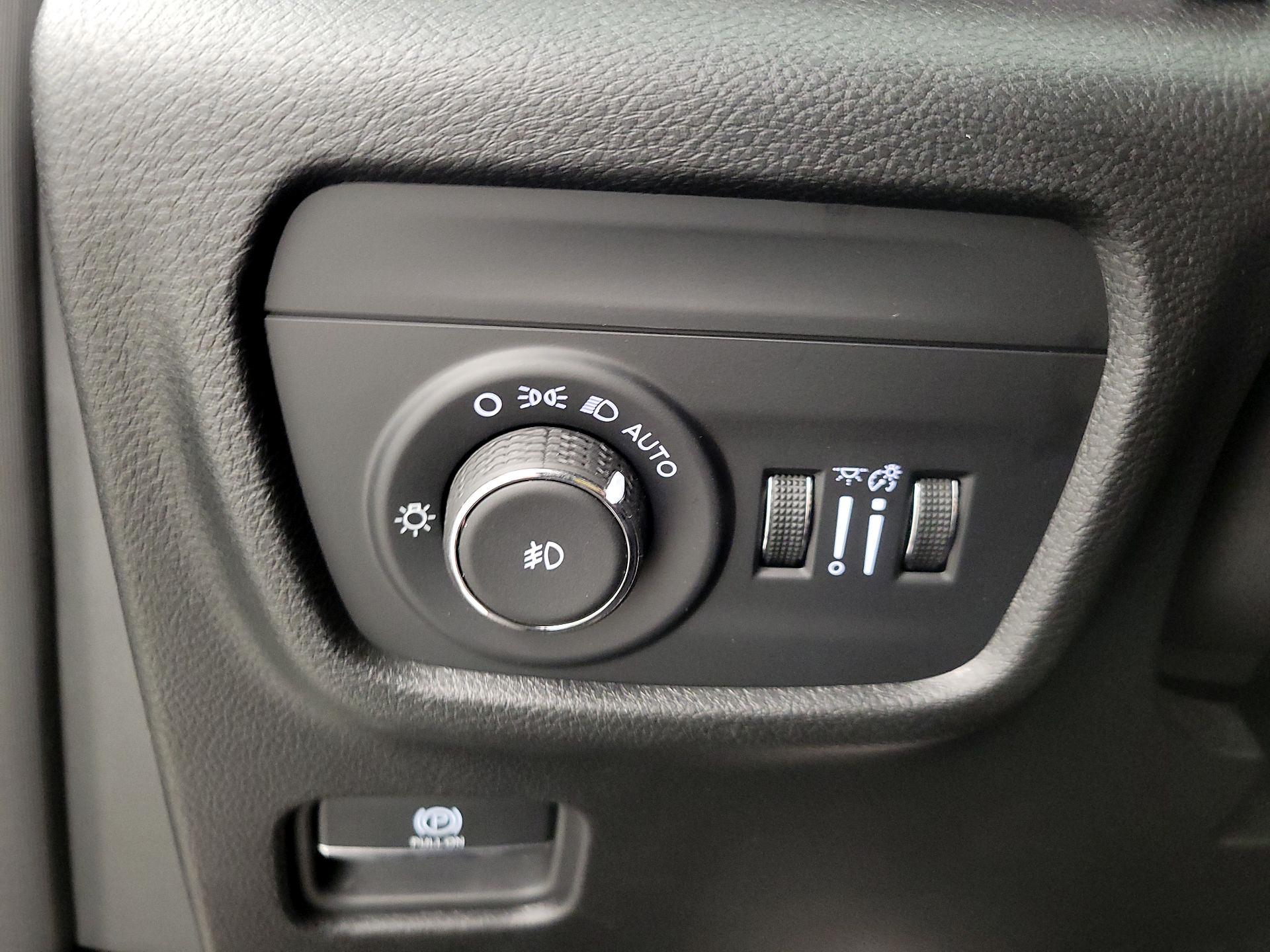 Thumbnail: 2024 Jeep Grand Cherokee - 13