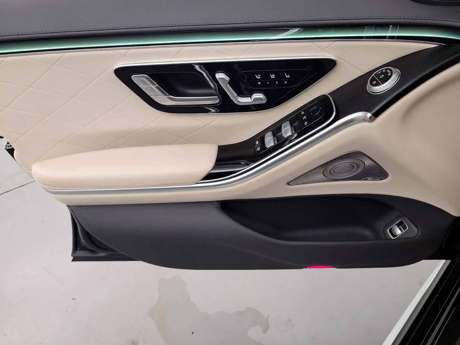 Thumbnail: 2022 Mercedes-Benz S-Class - 12