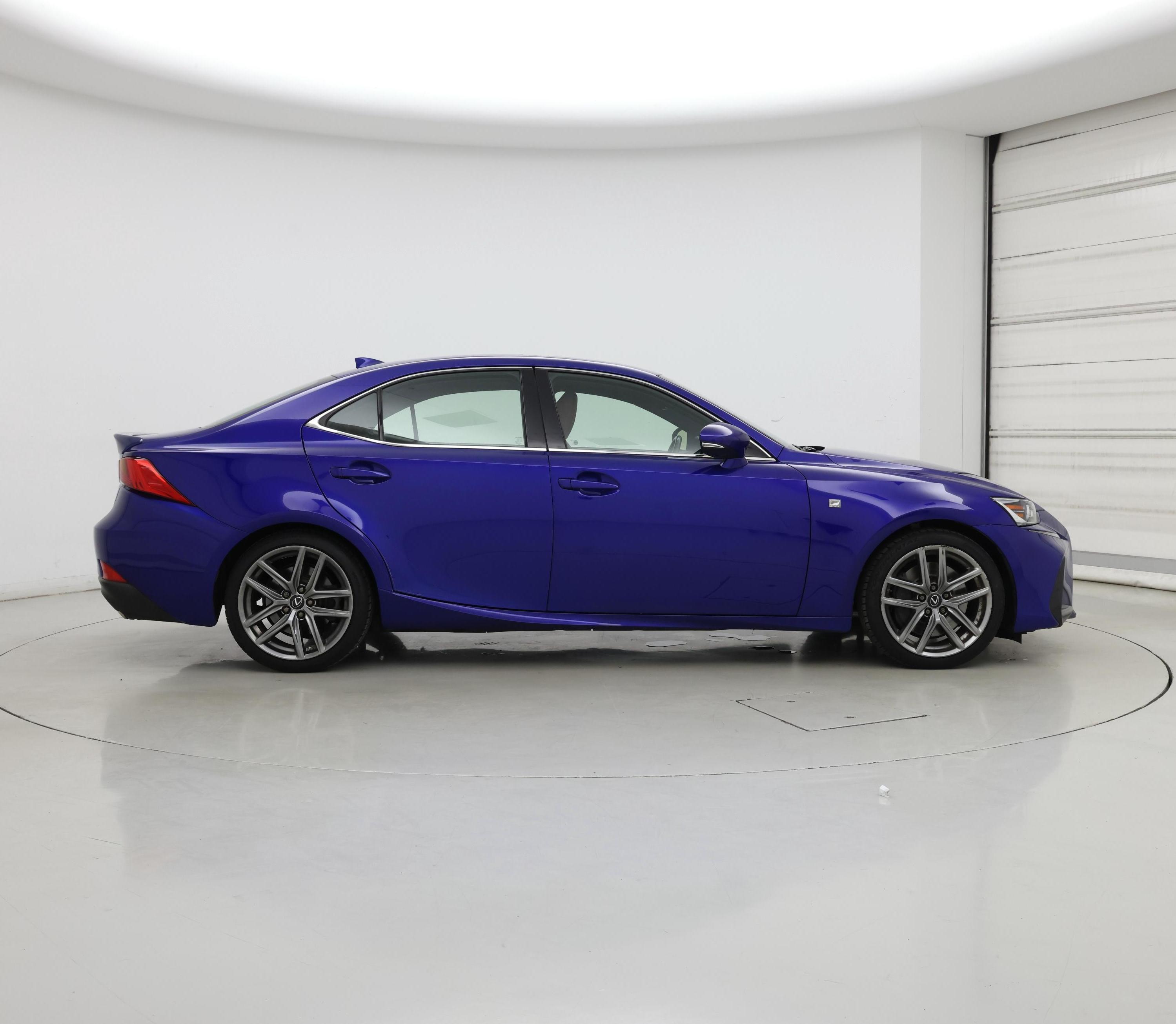 Thumbnail: 2019 Lexus IS - 7