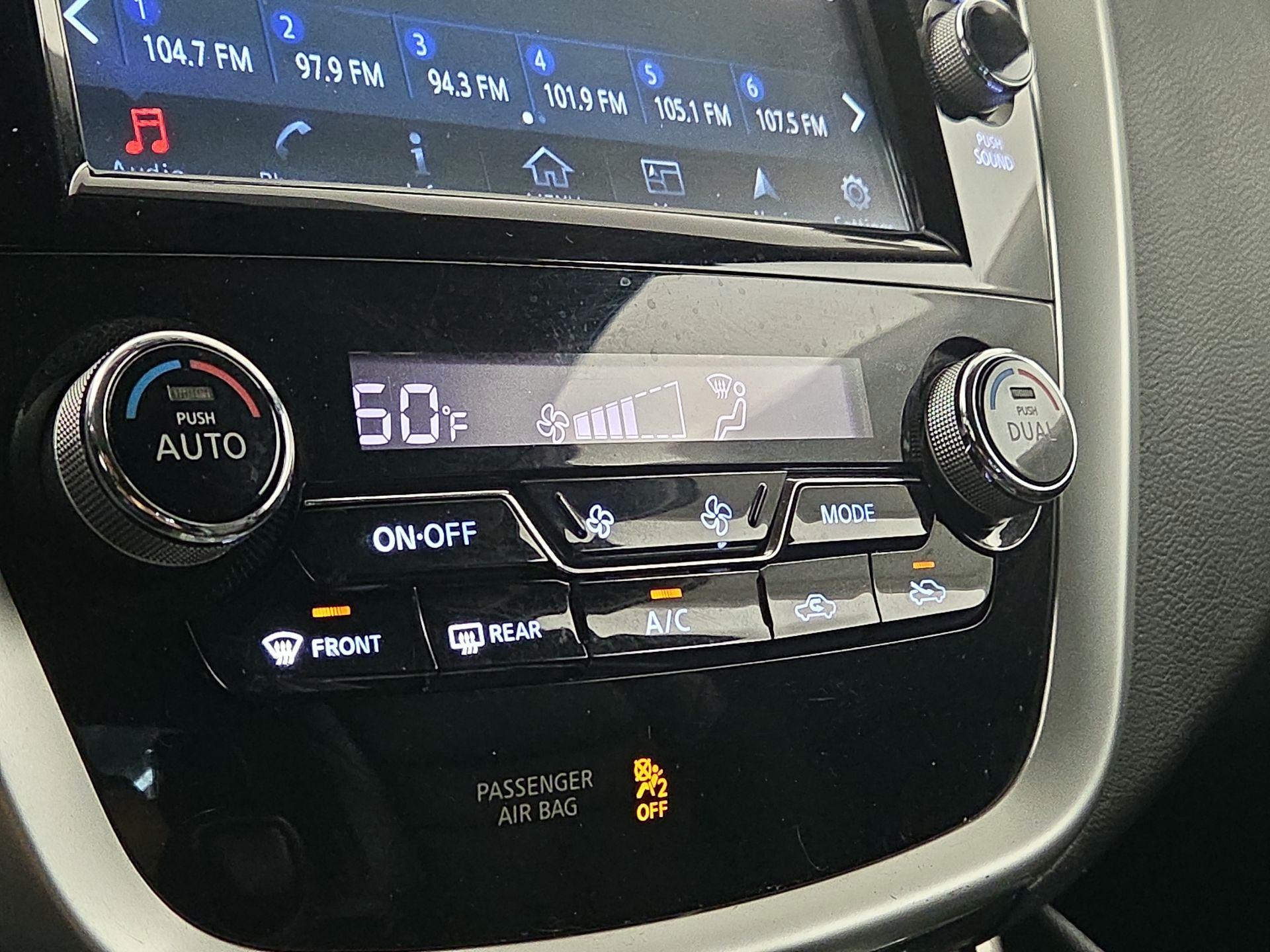 Thumbnail: 2018 Nissan Murano - 17