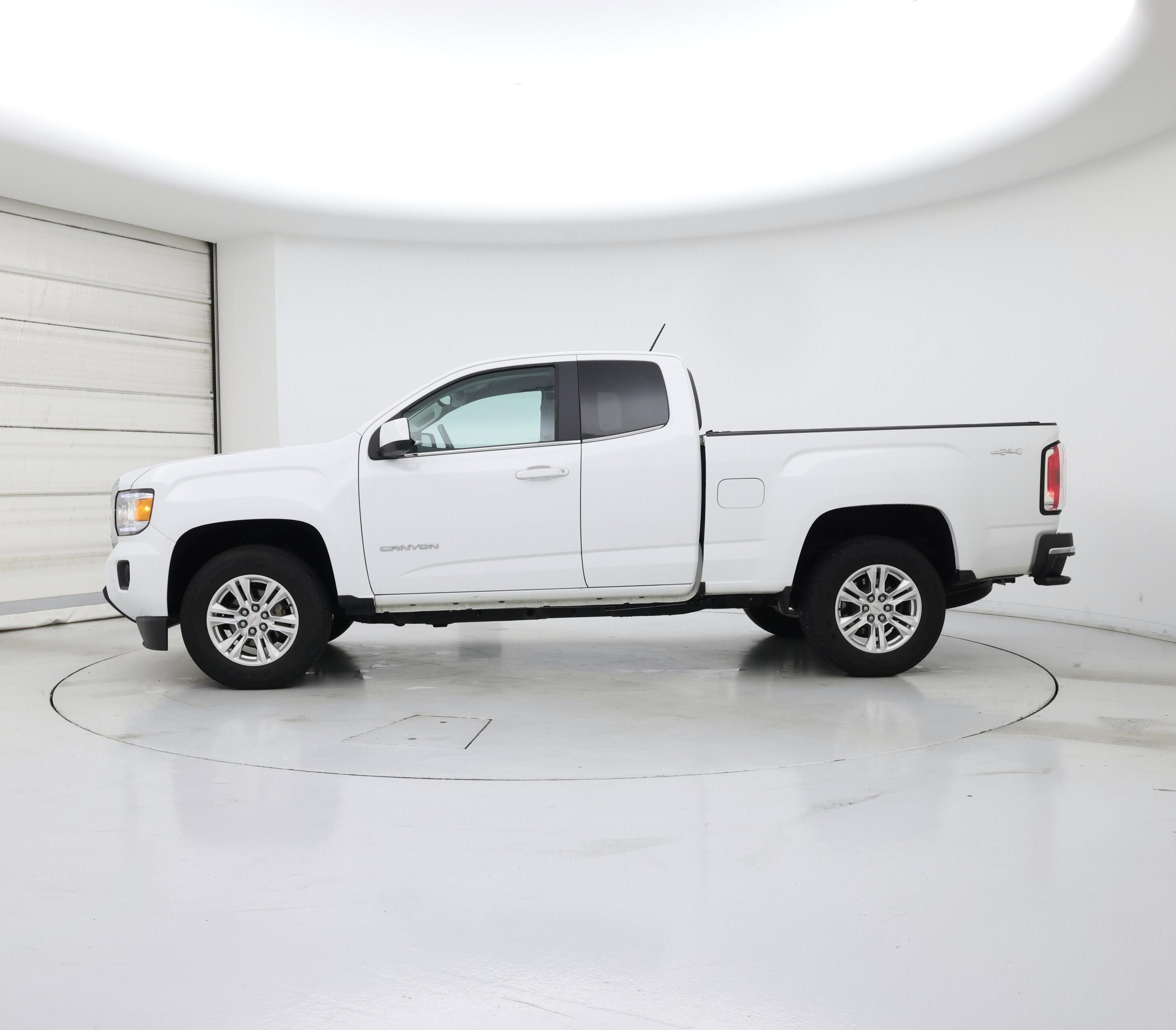 Thumbnail: 2020 GMC Canyon - 3