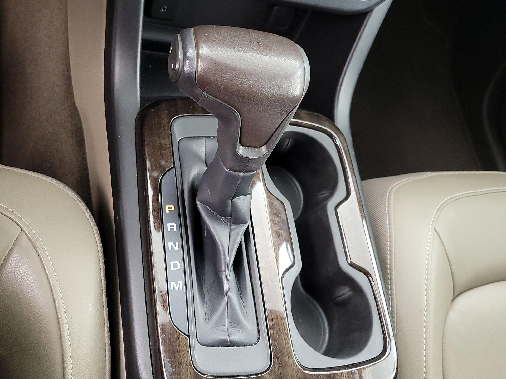 Thumbnail: 2015 GMC Canyon - 18