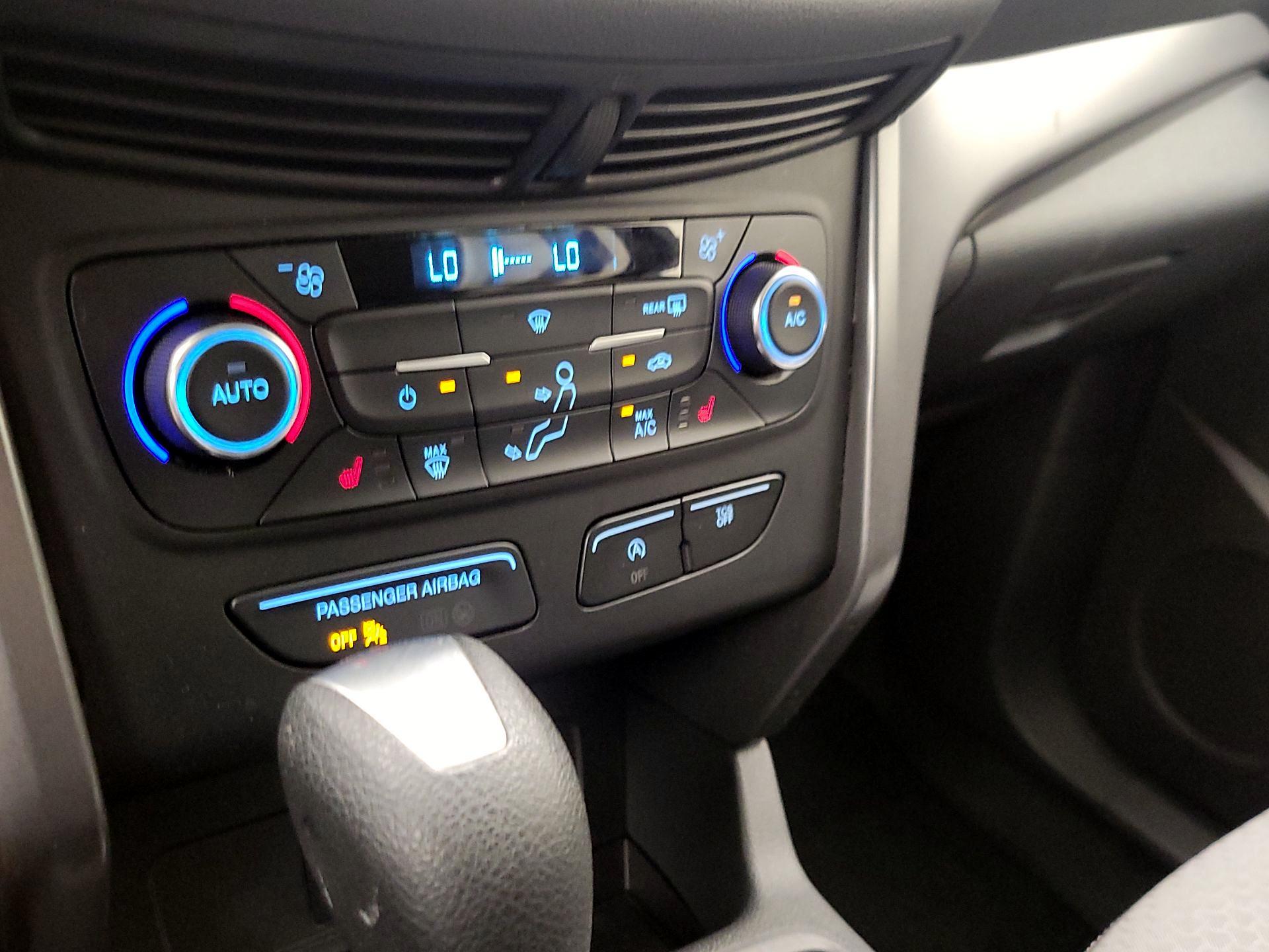 Thumbnail: 2017 Ford Escape - 16