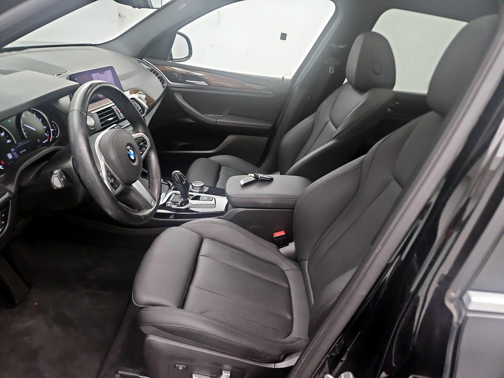 Thumbnail: 2021 BMW X3 - 11