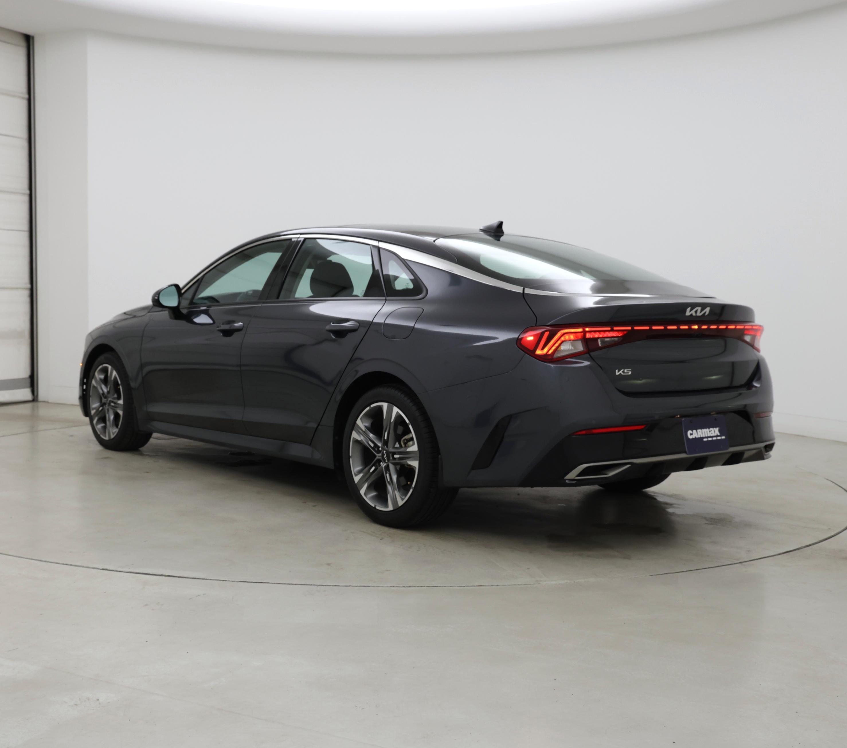 Thumbnail: 2023 Kia K5 - 2