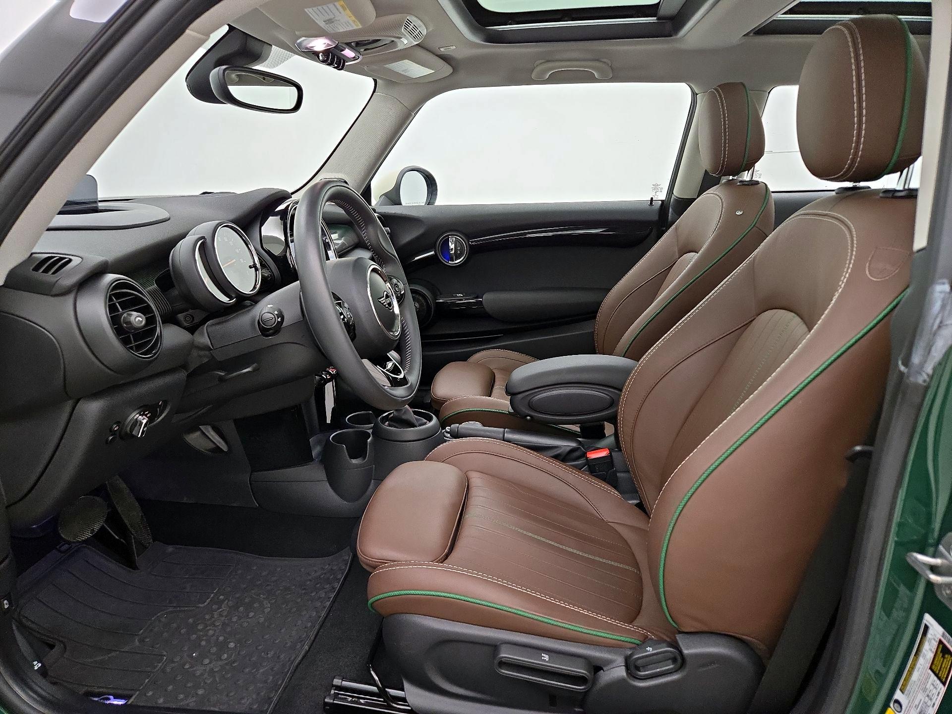 Thumbnail: 2019 MINI Cooper Hardtop - 11