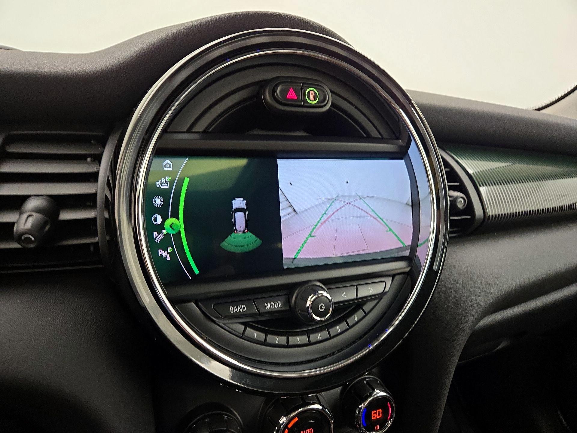 Thumbnail: 2019 MINI Cooper Hardtop - 15