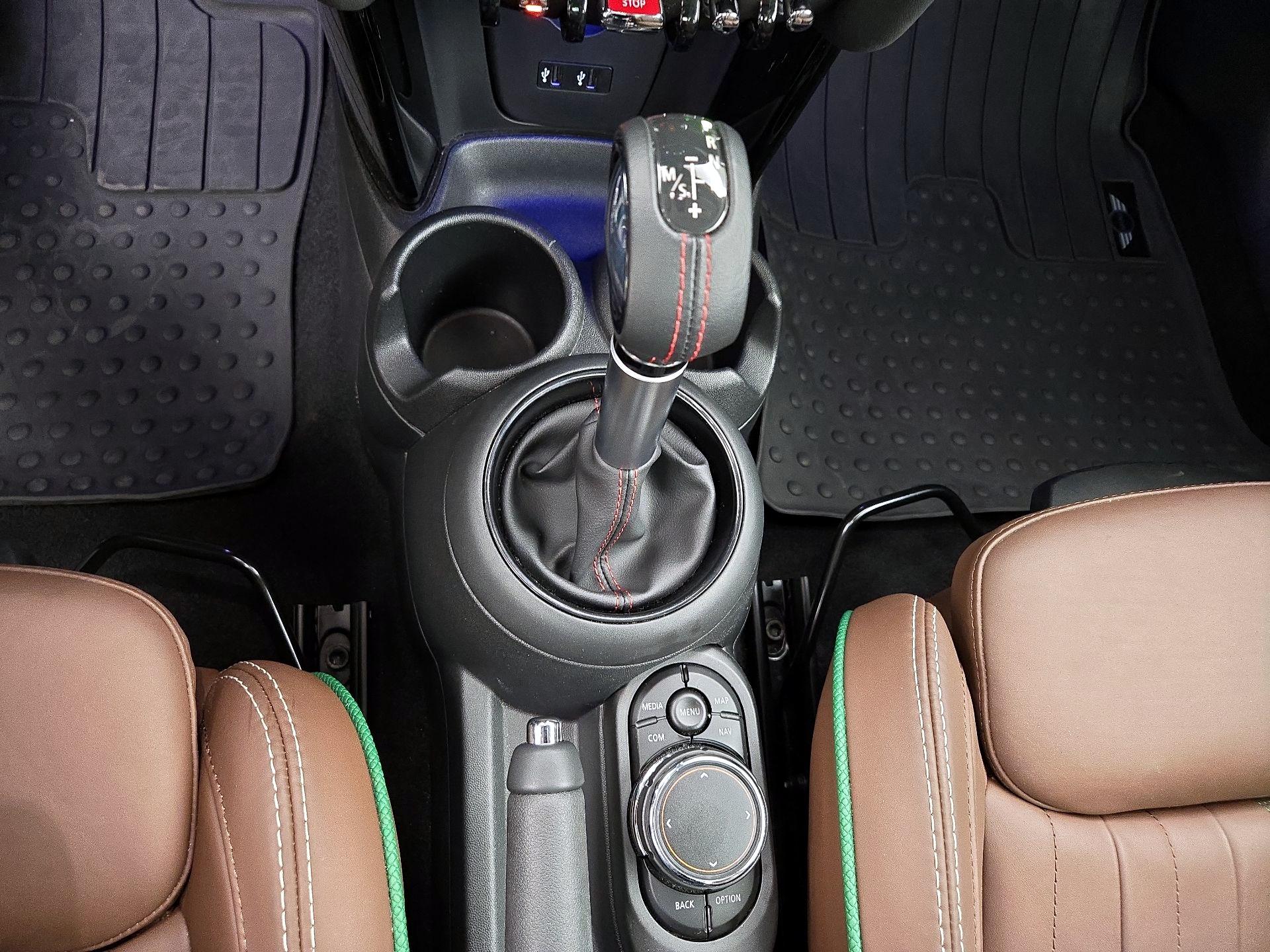 Thumbnail: 2019 MINI Cooper Hardtop - 18