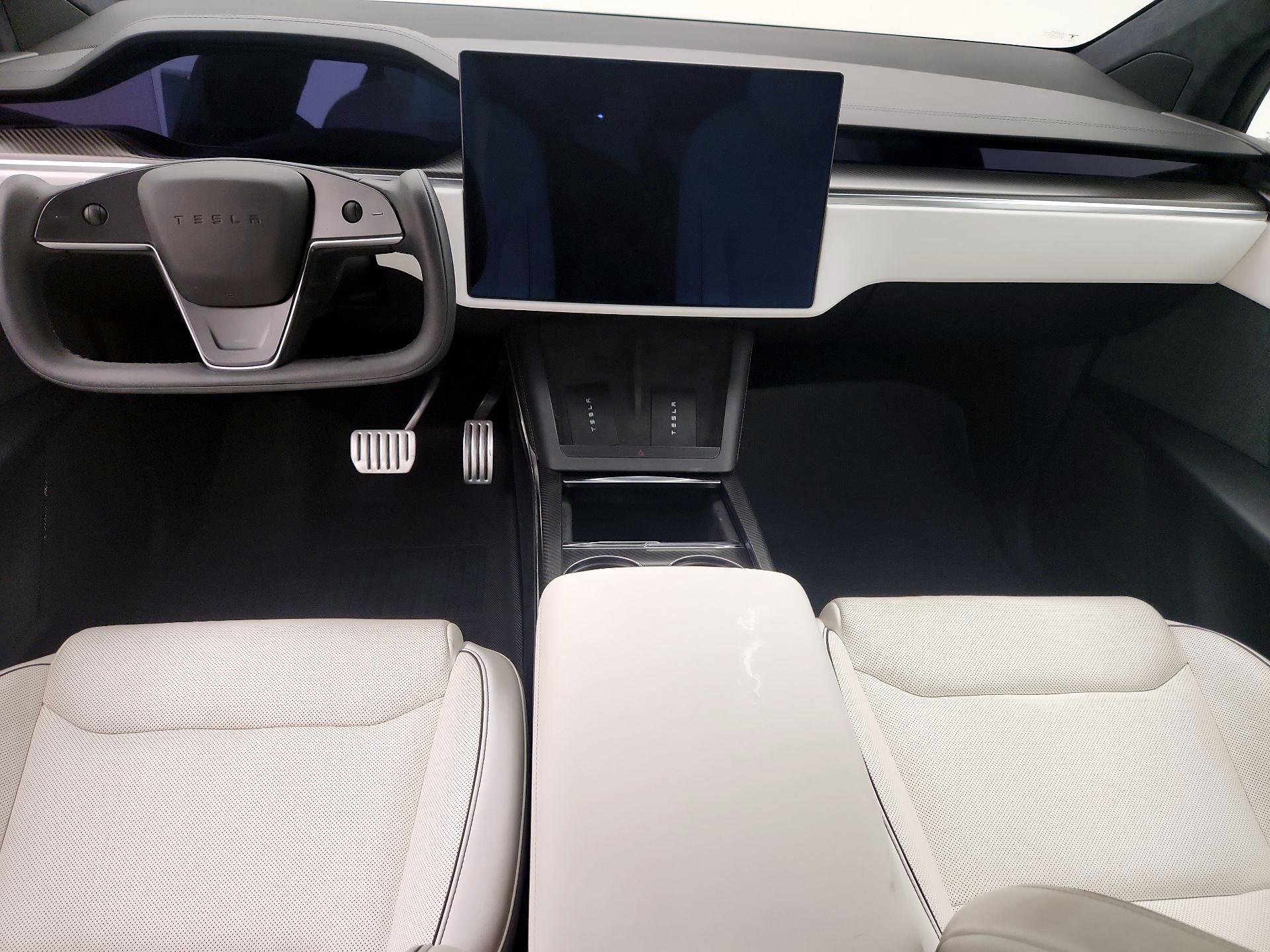 Thumbnail: 2022 Tesla Model X - 9