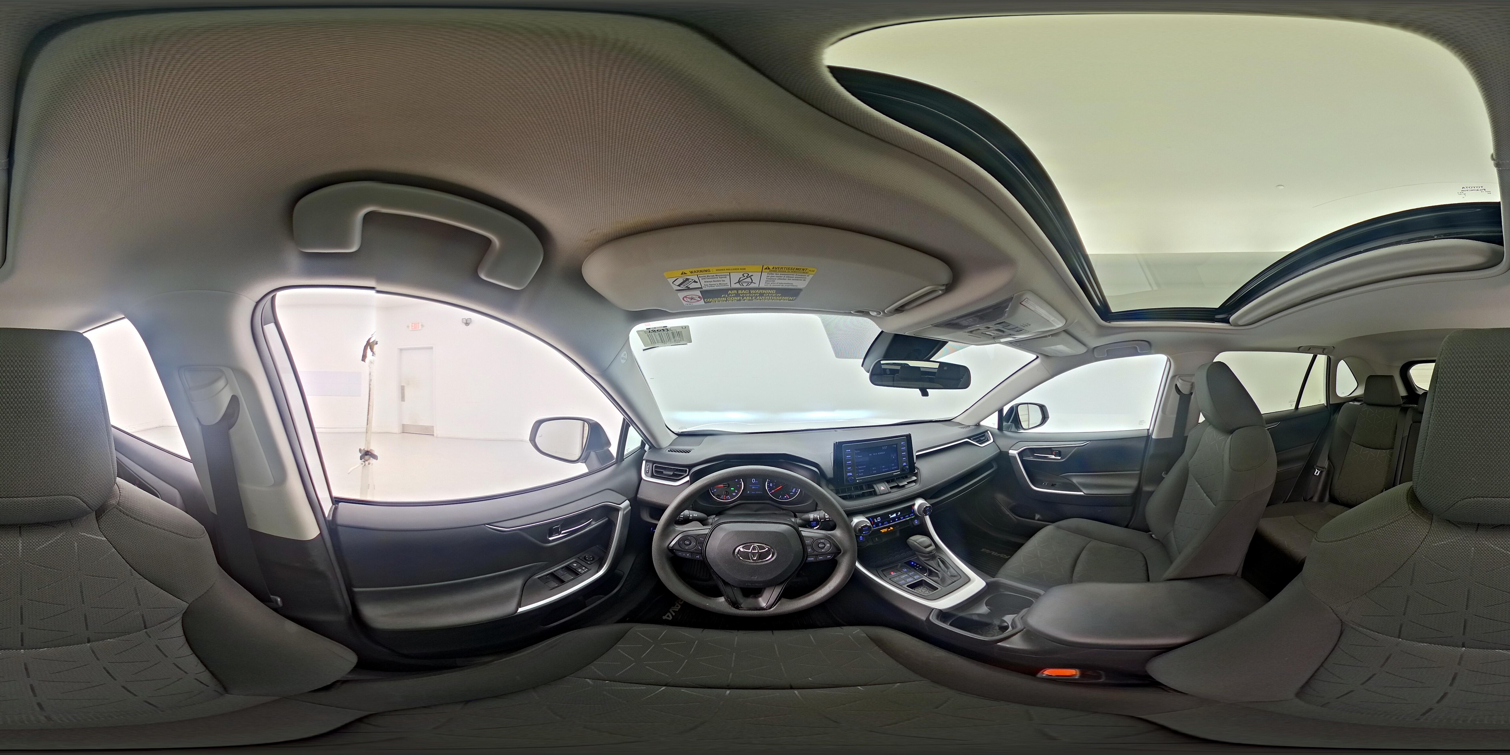 2020 Toyota RAV4 XLE - Photo 27