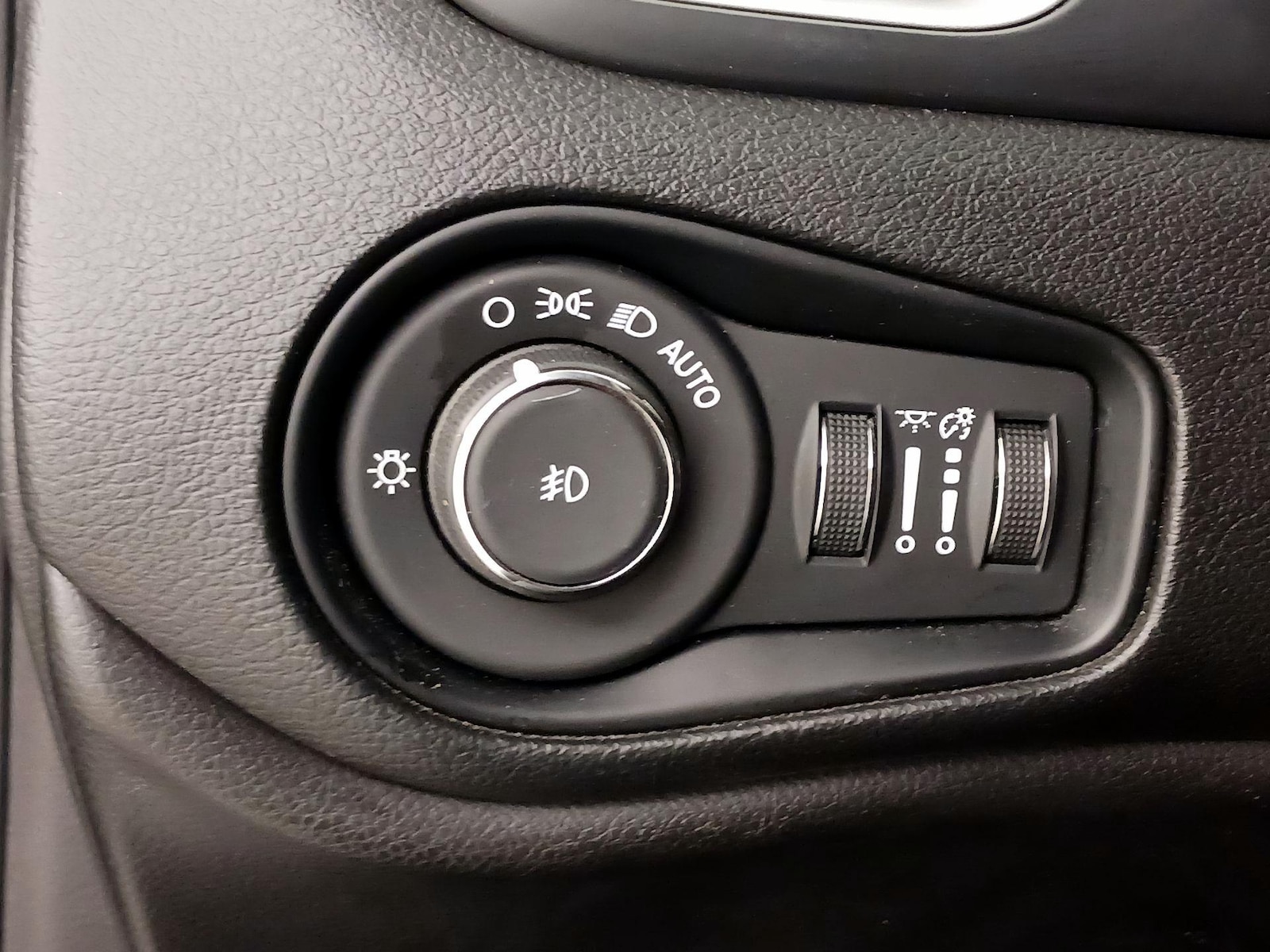 2021 Jeep Renegade Latitude - Photo 14
