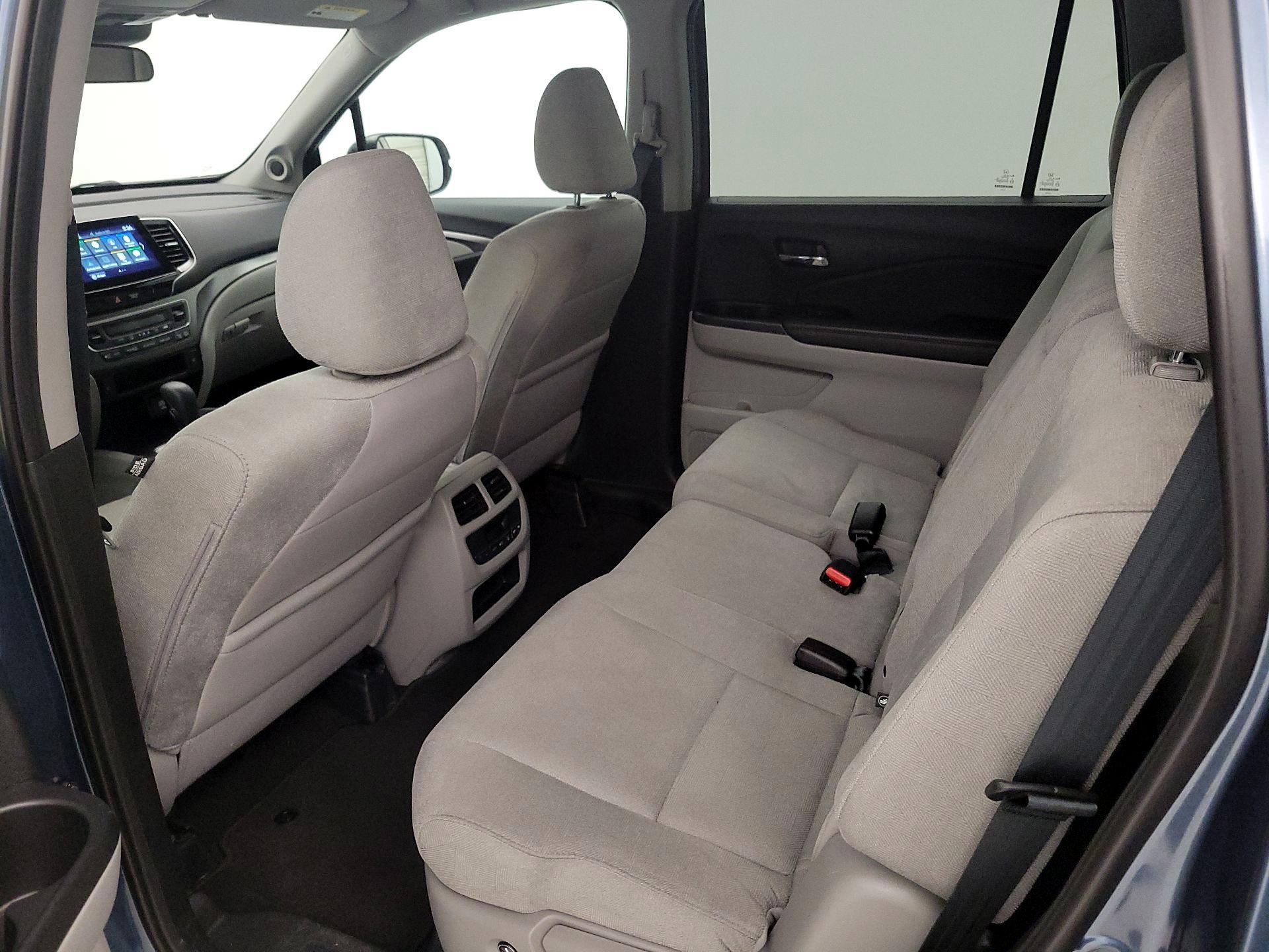 Thumbnail: 2020 Honda Pilot - 19