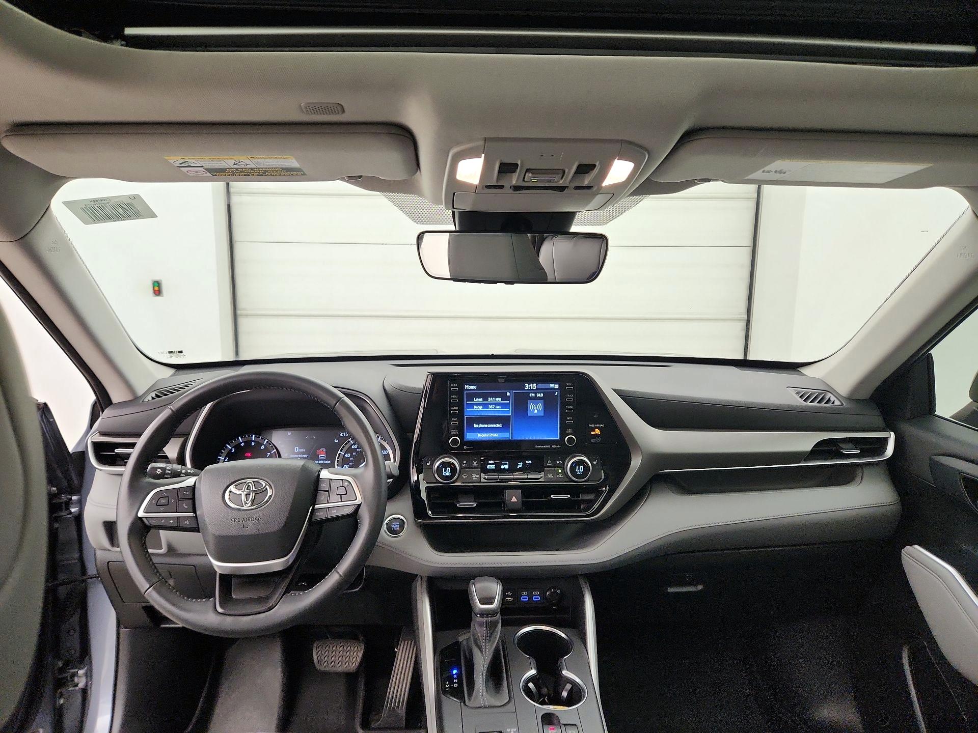 Thumbnail: 2022 Toyota Highlander - 9