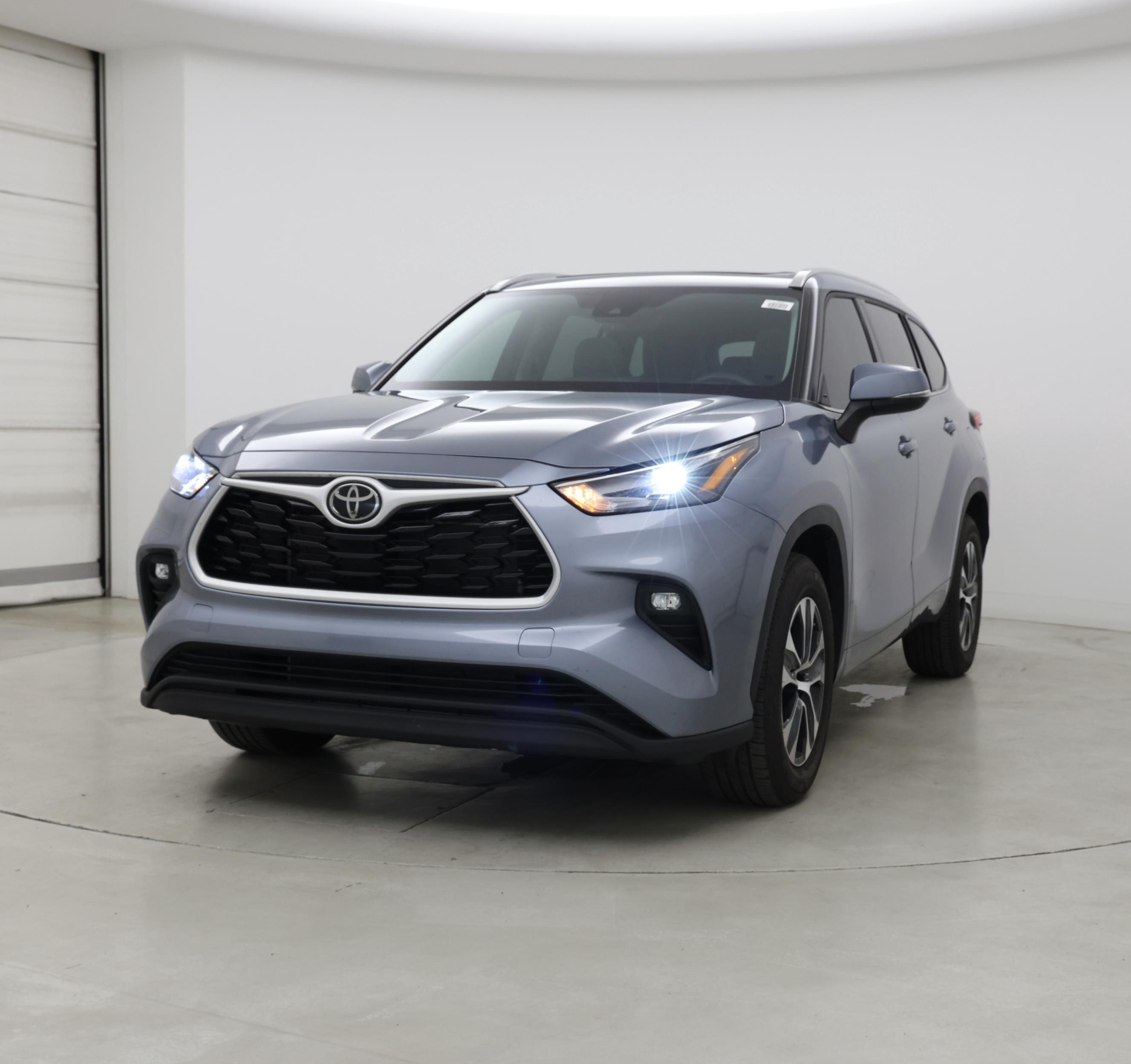 Thumbnail: 2022 Toyota Highlander - 4