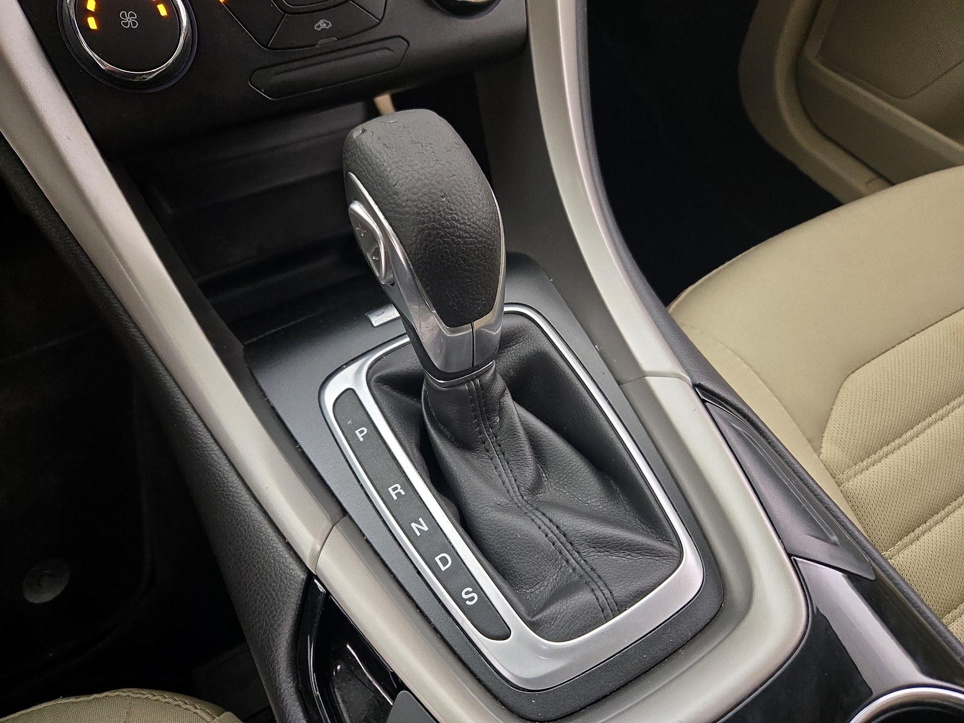 Thumbnail: 2015 Ford Fusion - 17